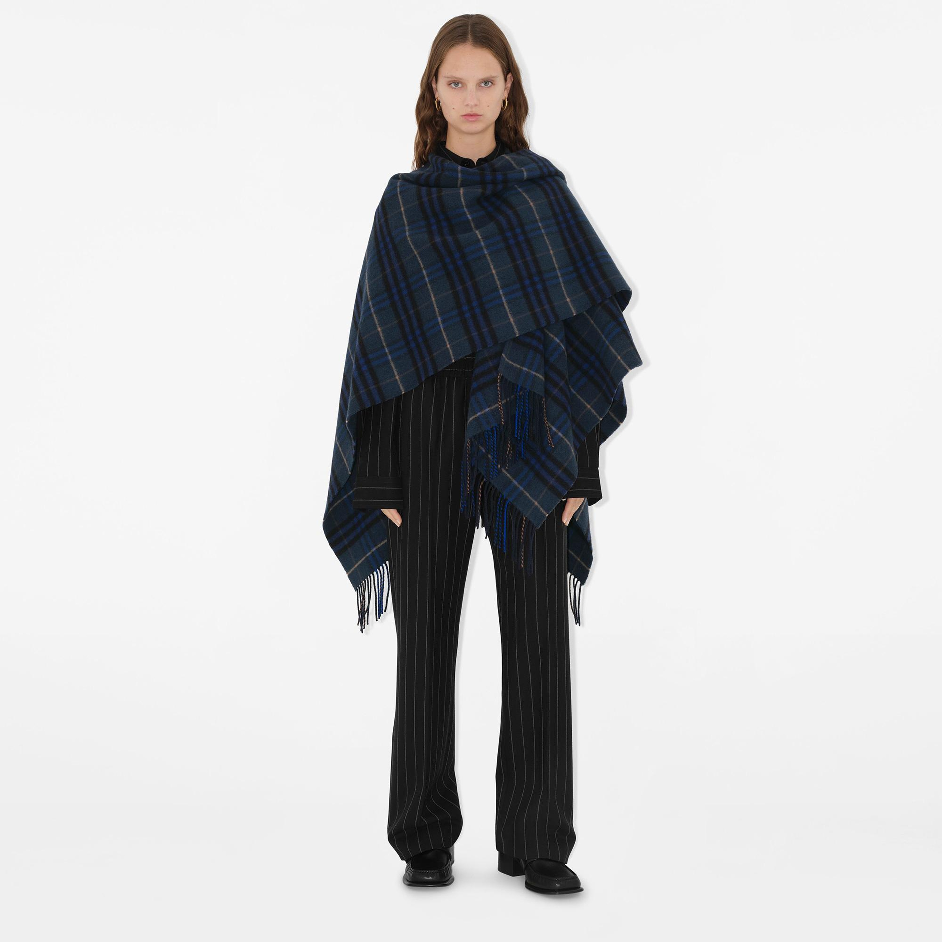 Burberry Charlotte Cape Wool Cashmere Kadın Siyah Panço