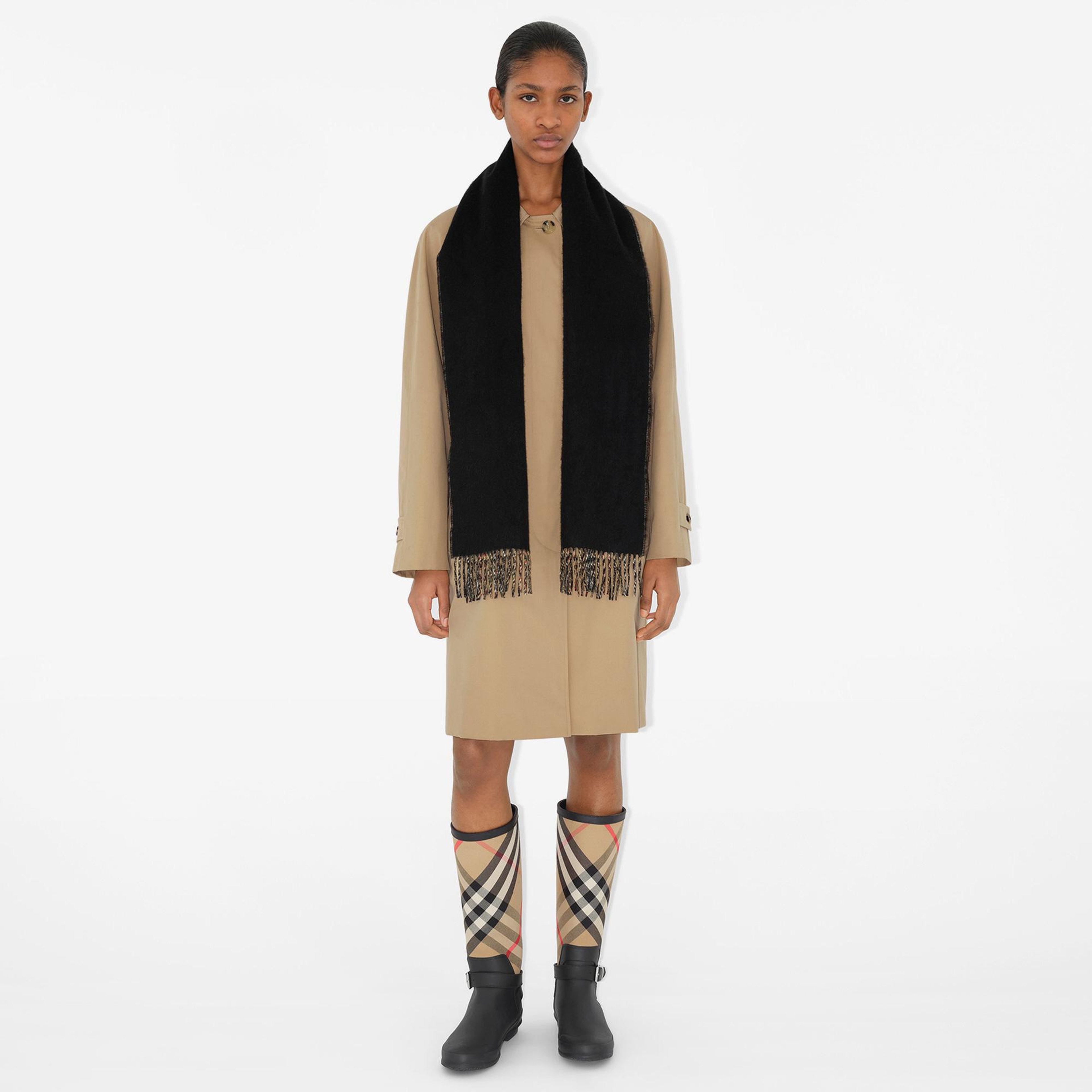 Burberry Reversible Check Kaşmir Kadın Bej Atkı