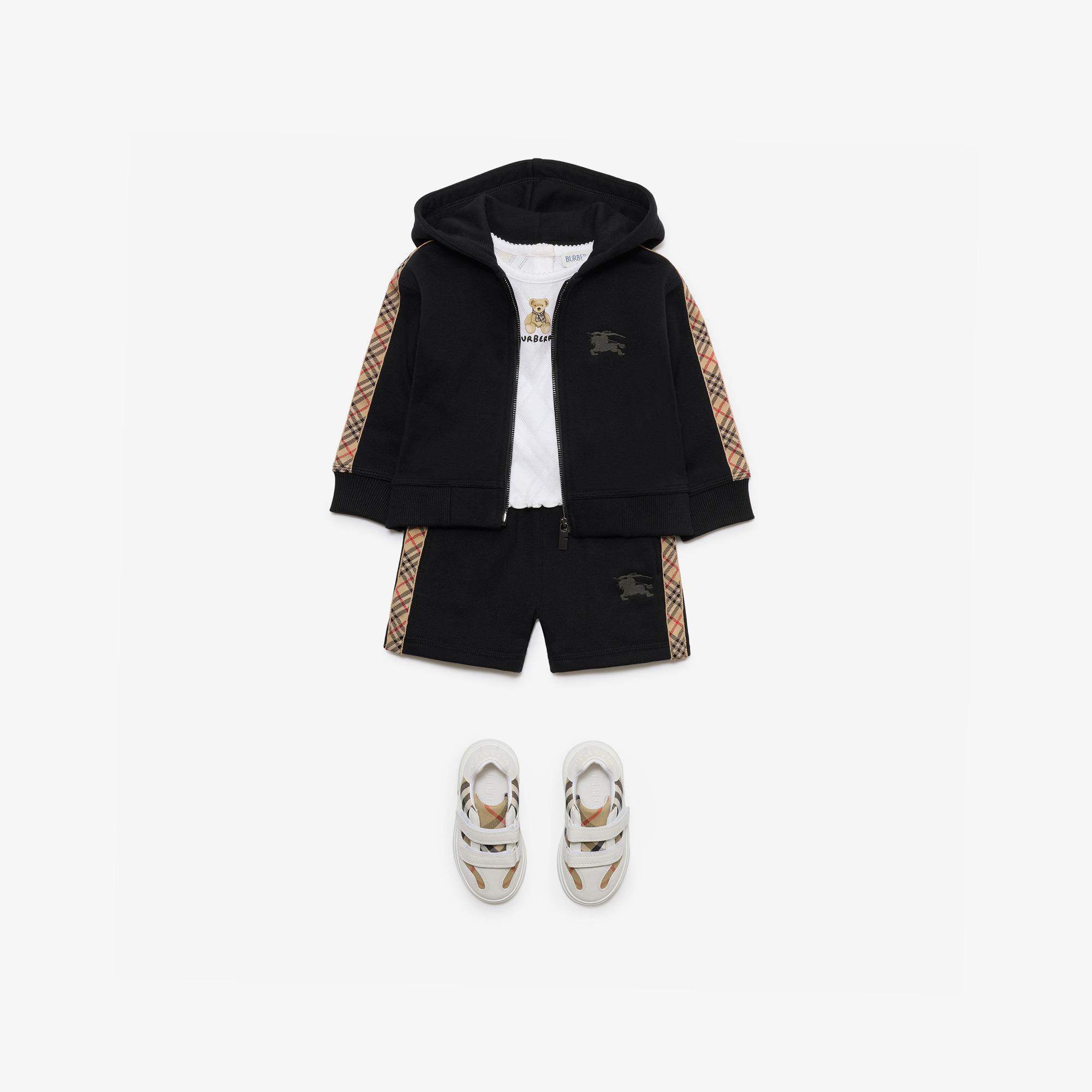 Burberry Benny Check Trim Cotton Çocuk Siyah Şort