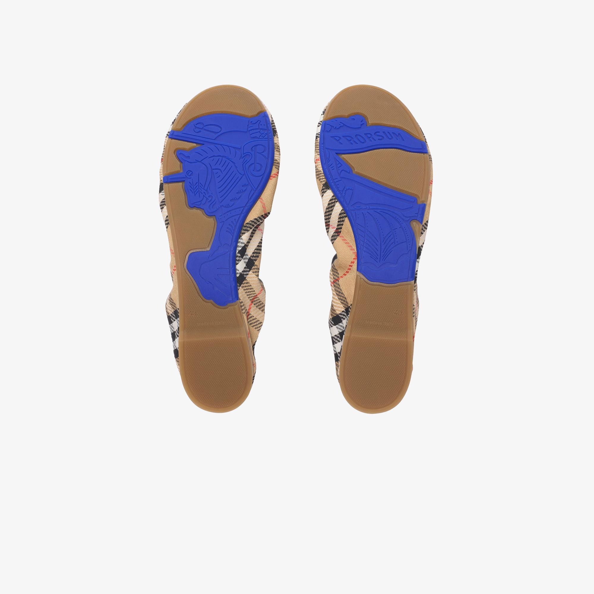 Burberry Fawn Check Kadın Bej Babet