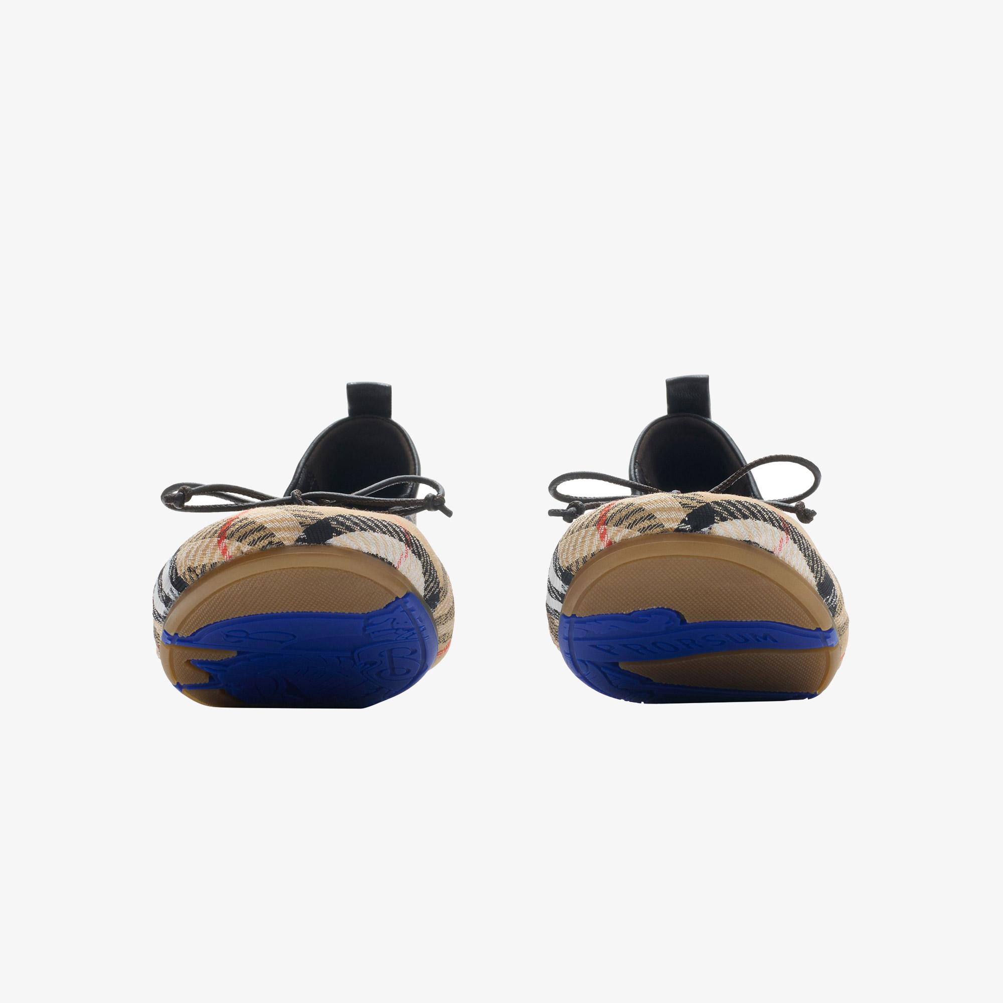 Burberry Fawn Check Kadın Bej Babet