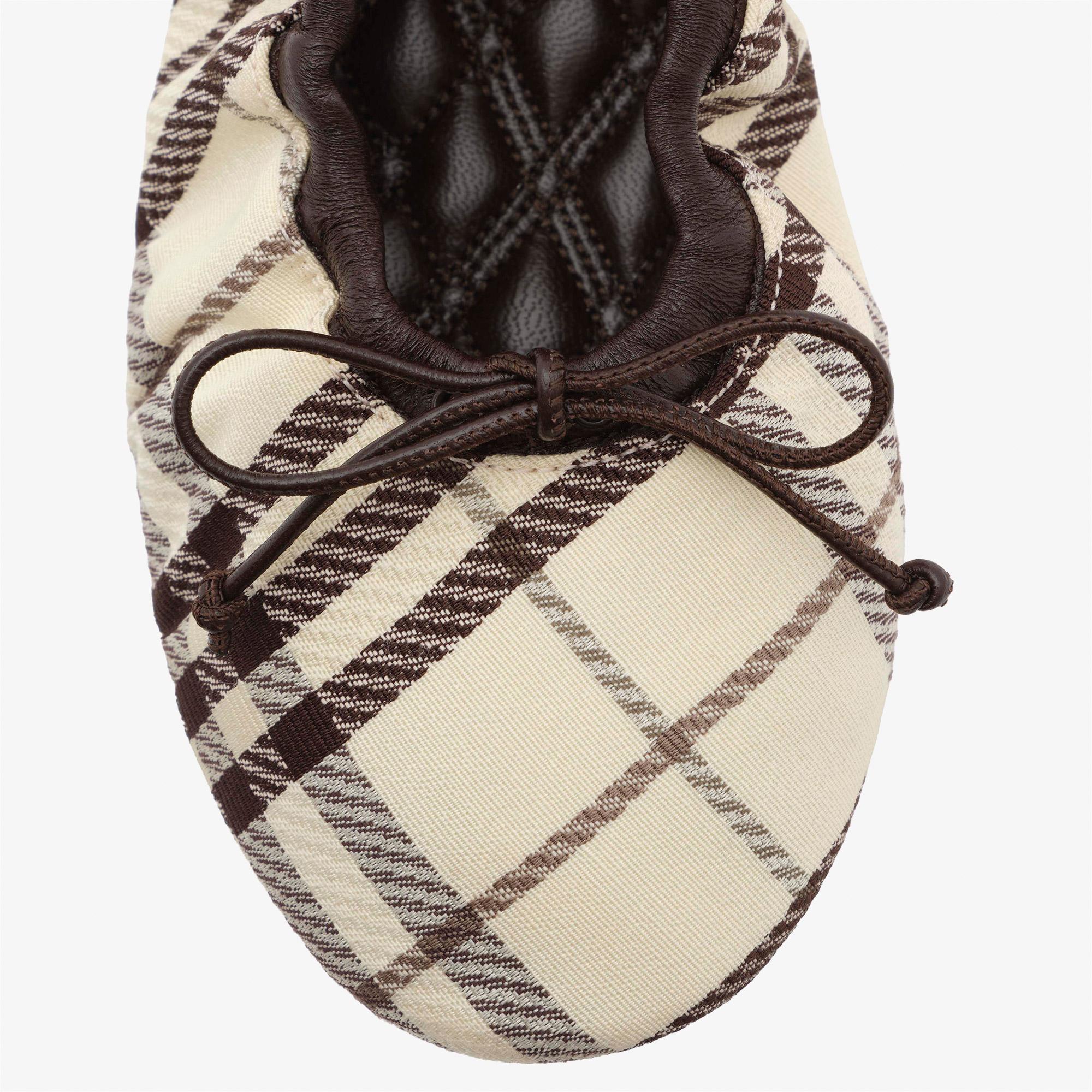 Burberry Fawn Check Kadın Bej Babet