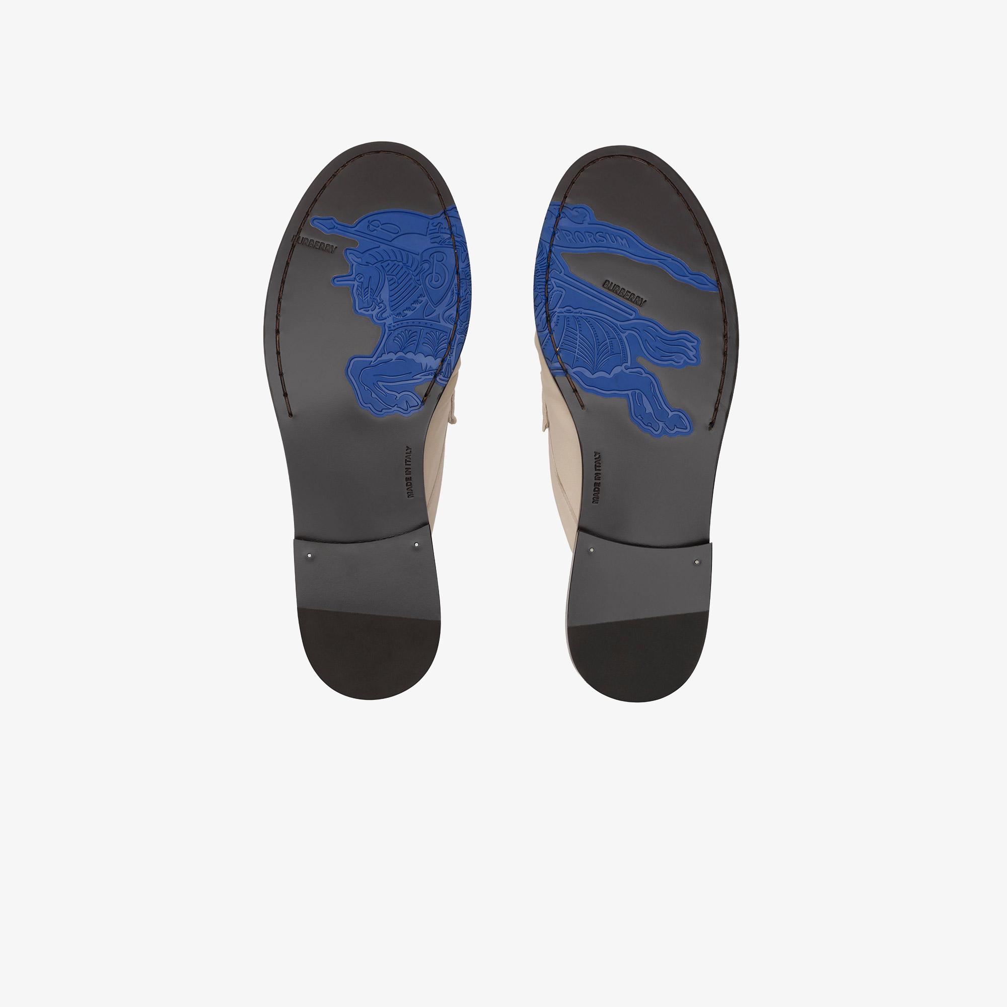 Burberry Cadet Mules Kadın Beyaz Terlik