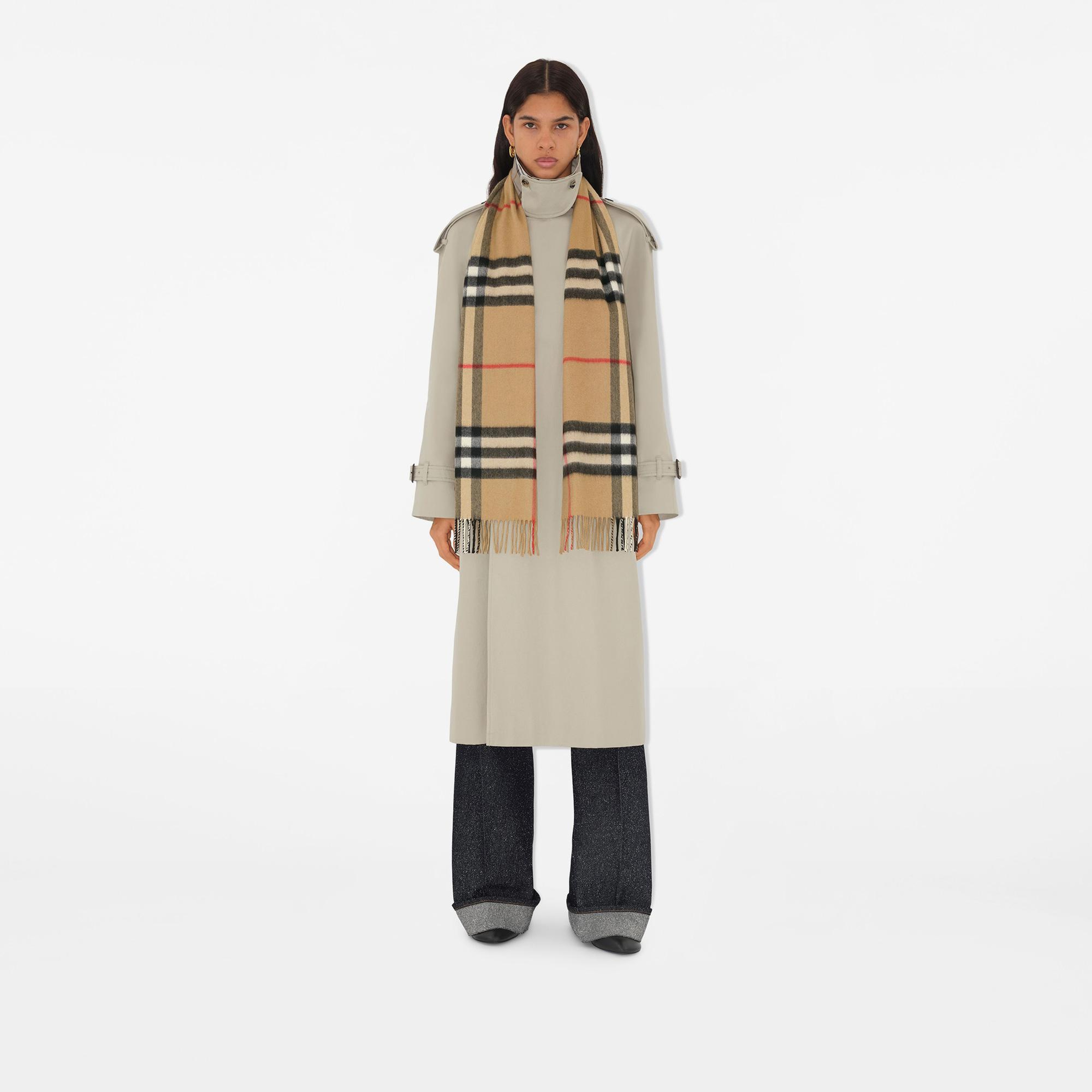 Burberry Check Kaşmir Kadın Bej Atkı