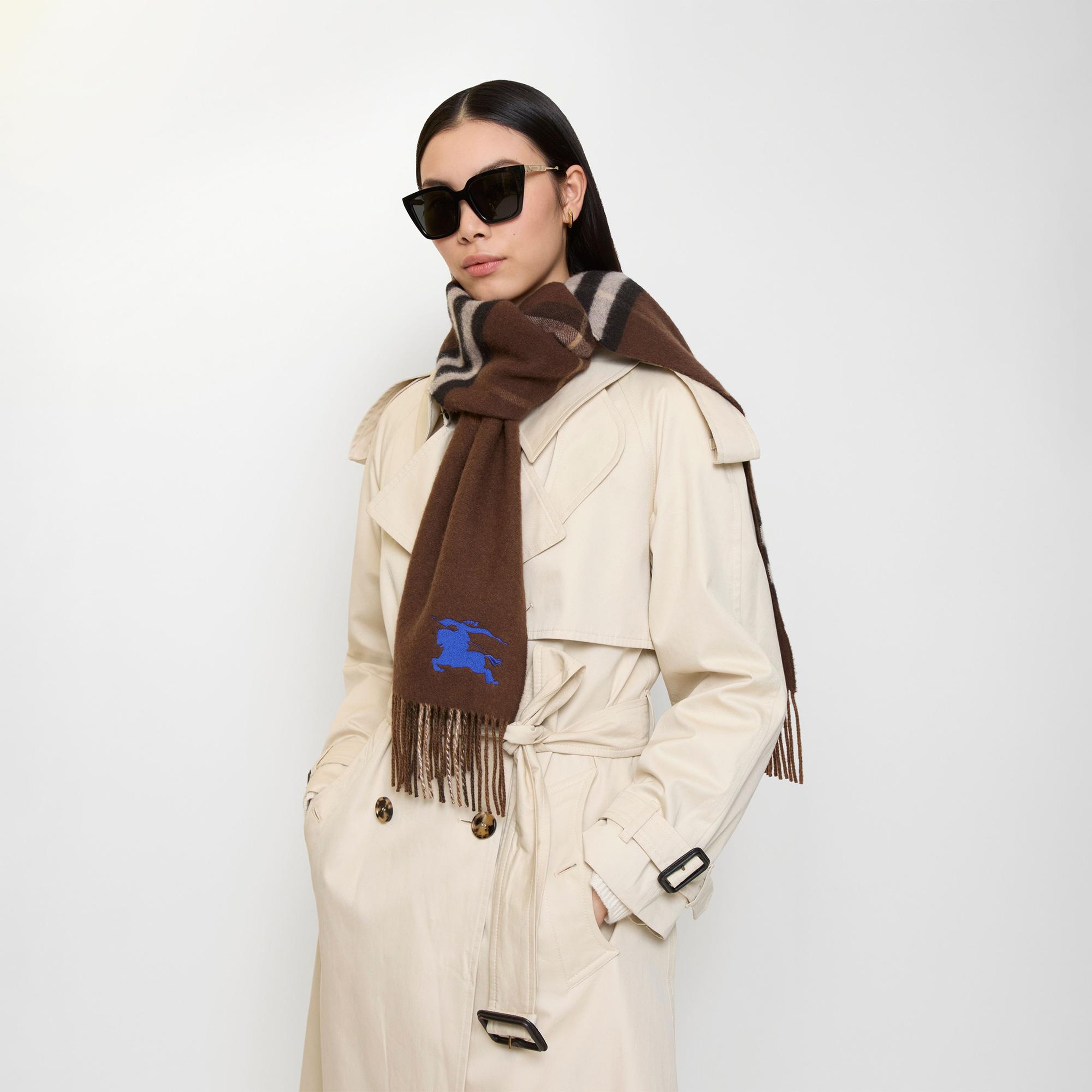 Burberry Ekd Jacq Kadın Kahverengi Atkı