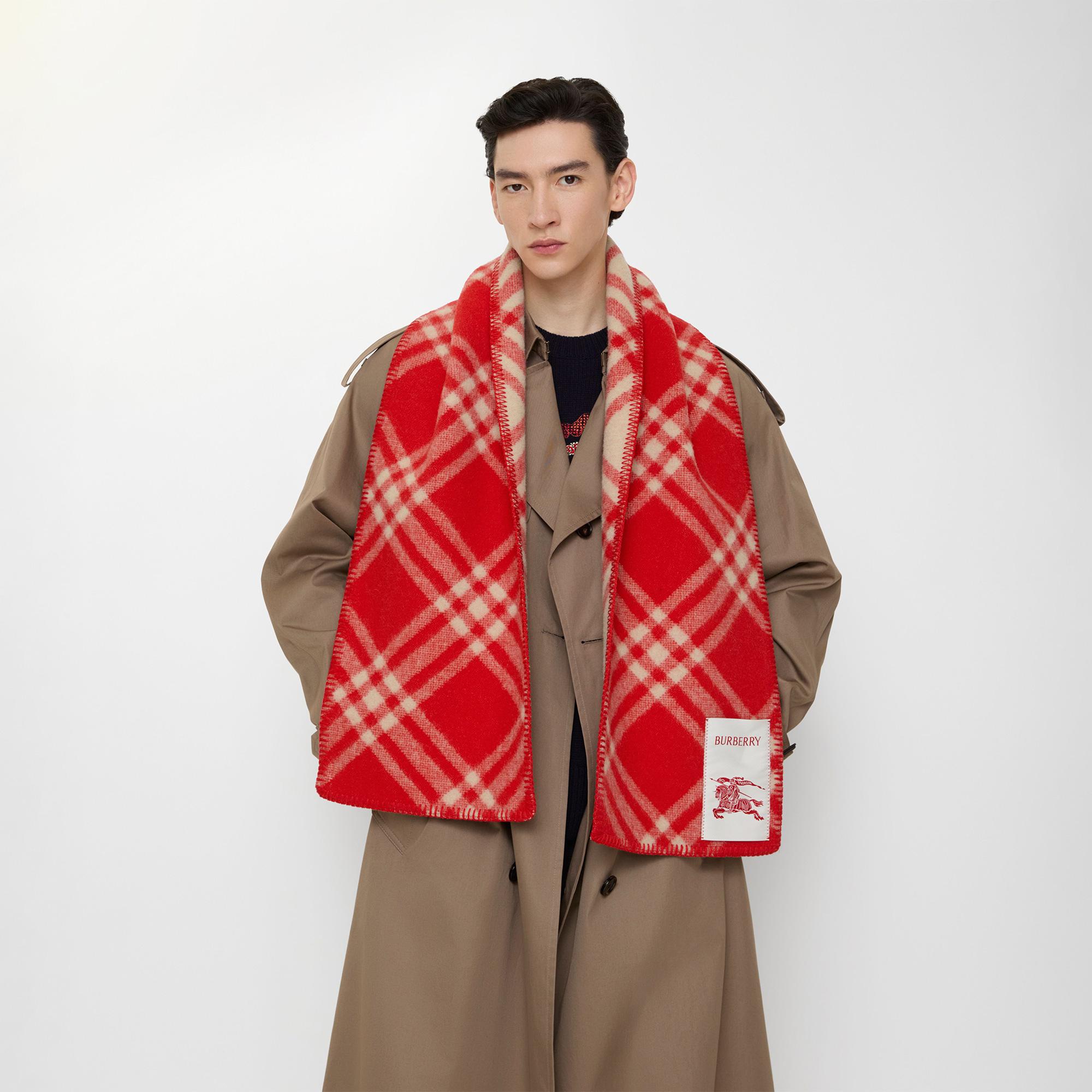 Burberry Kadın Kırmızı Atkı