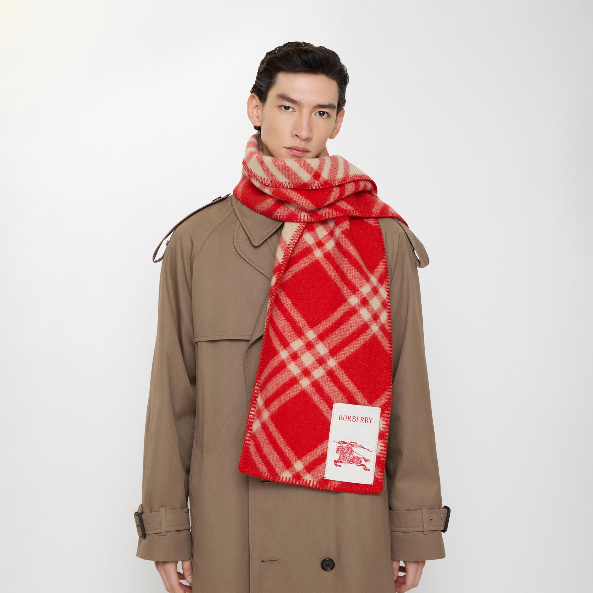 Burberry Kadın Kırmızı Atkı