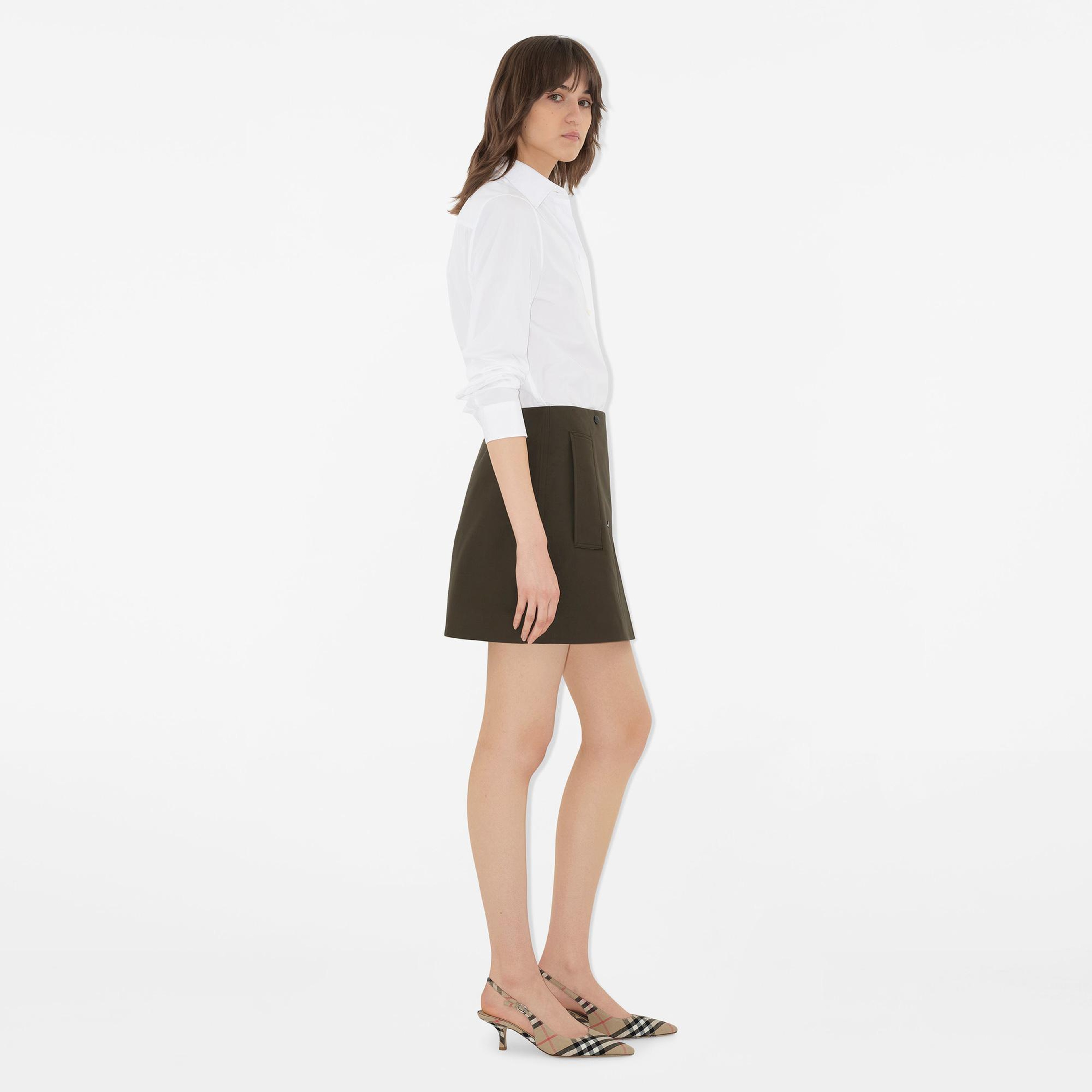 Burberry Kadın Bej Topuklu Ayakkabı