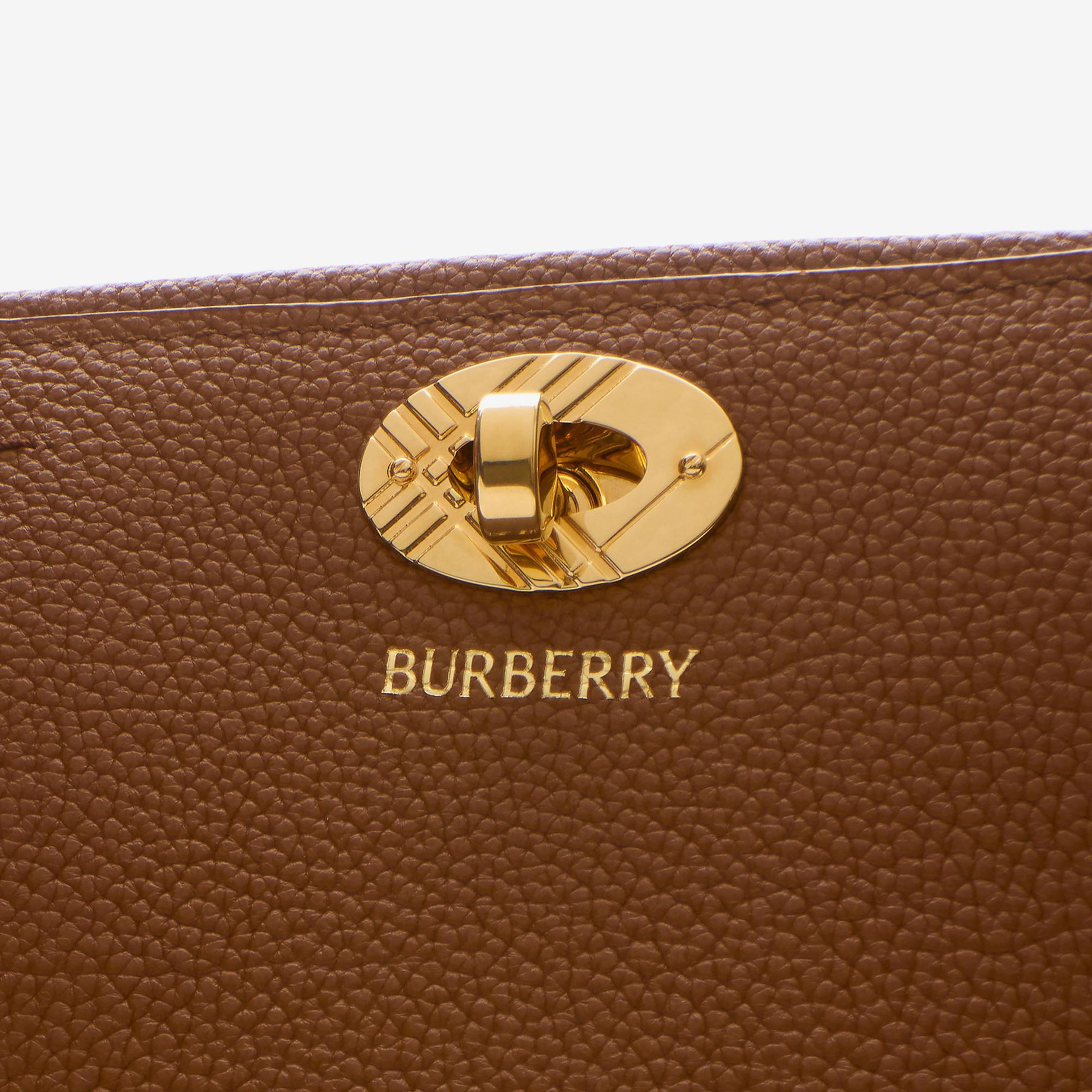 Burberry Kadın Kahverengi El Çantası