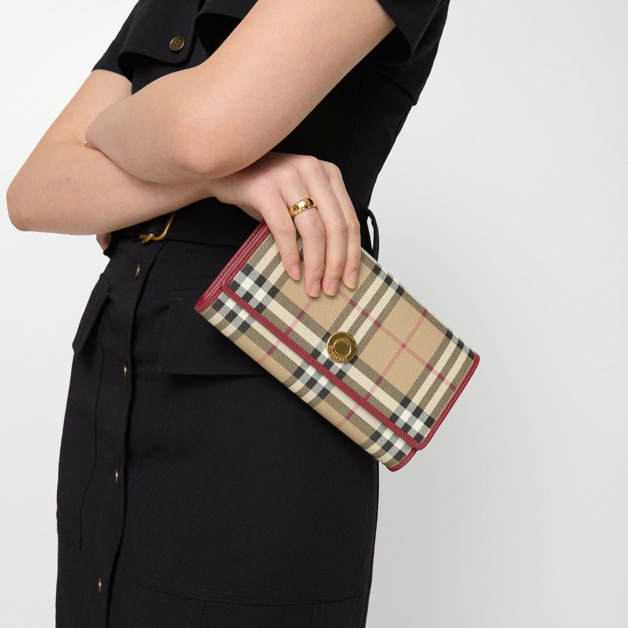 Burberry Hannah Kadın Bej Omuz Çantası