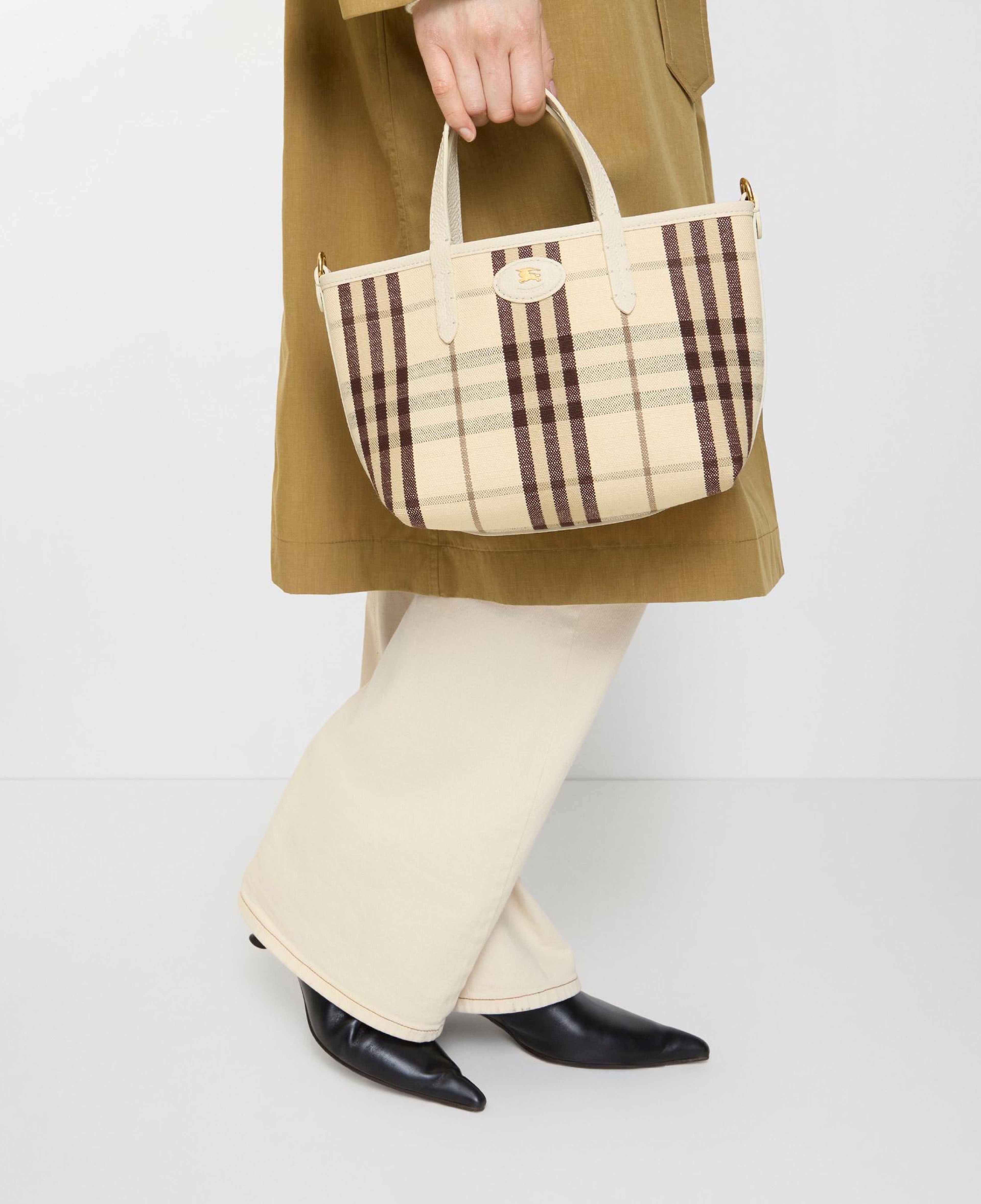 Burberry Reversıble Tote Kadın Bej El Çantası