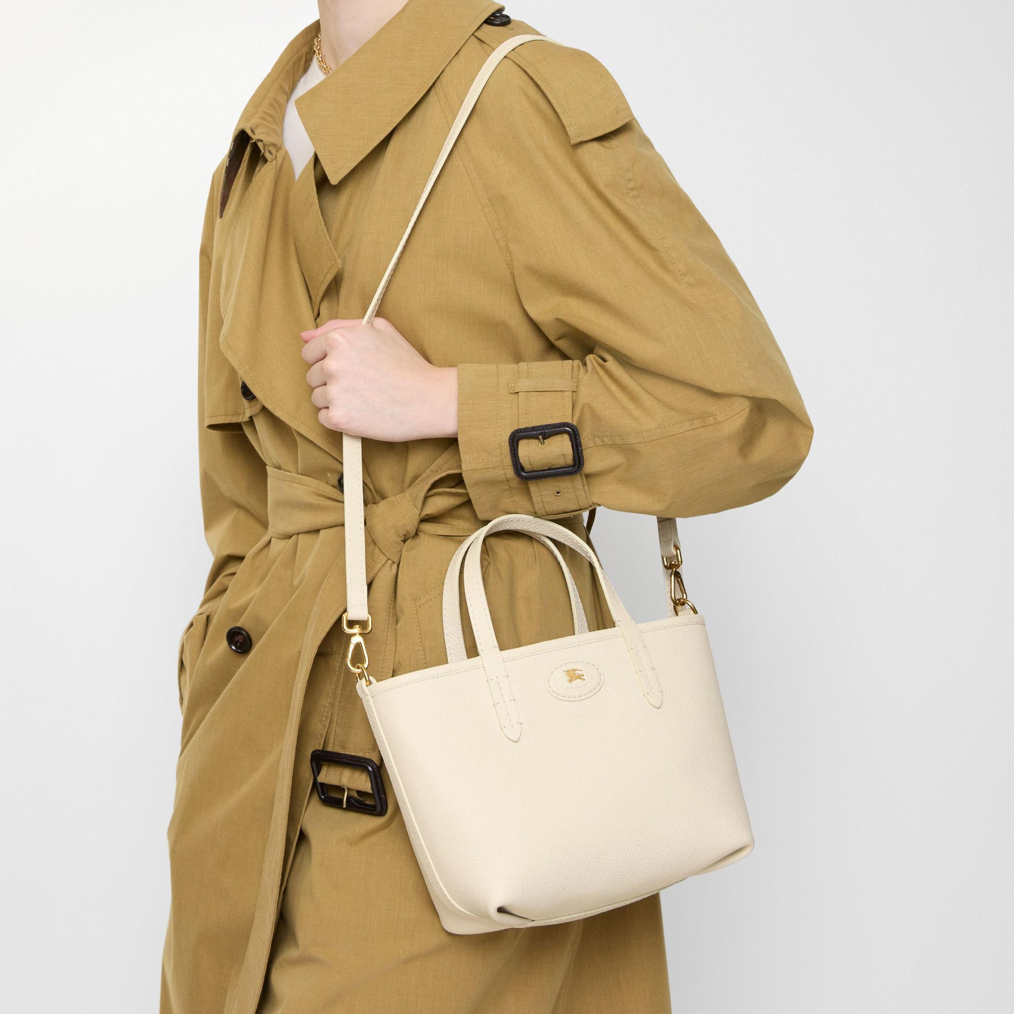 Burberry Reversıble Tote Kadın Bej El Çantası