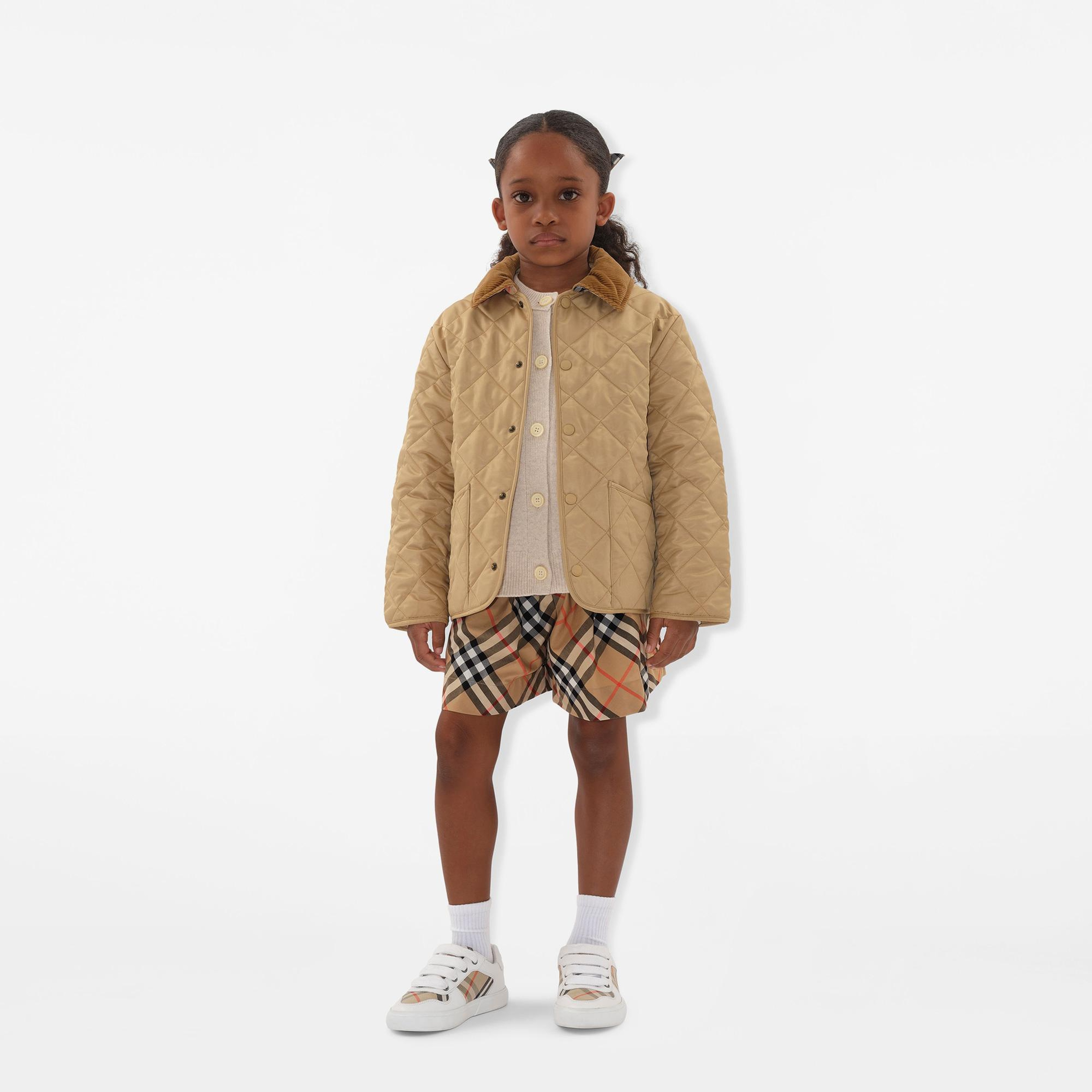 Burberry Milo Quilted Barn Çocuk Bej Mont