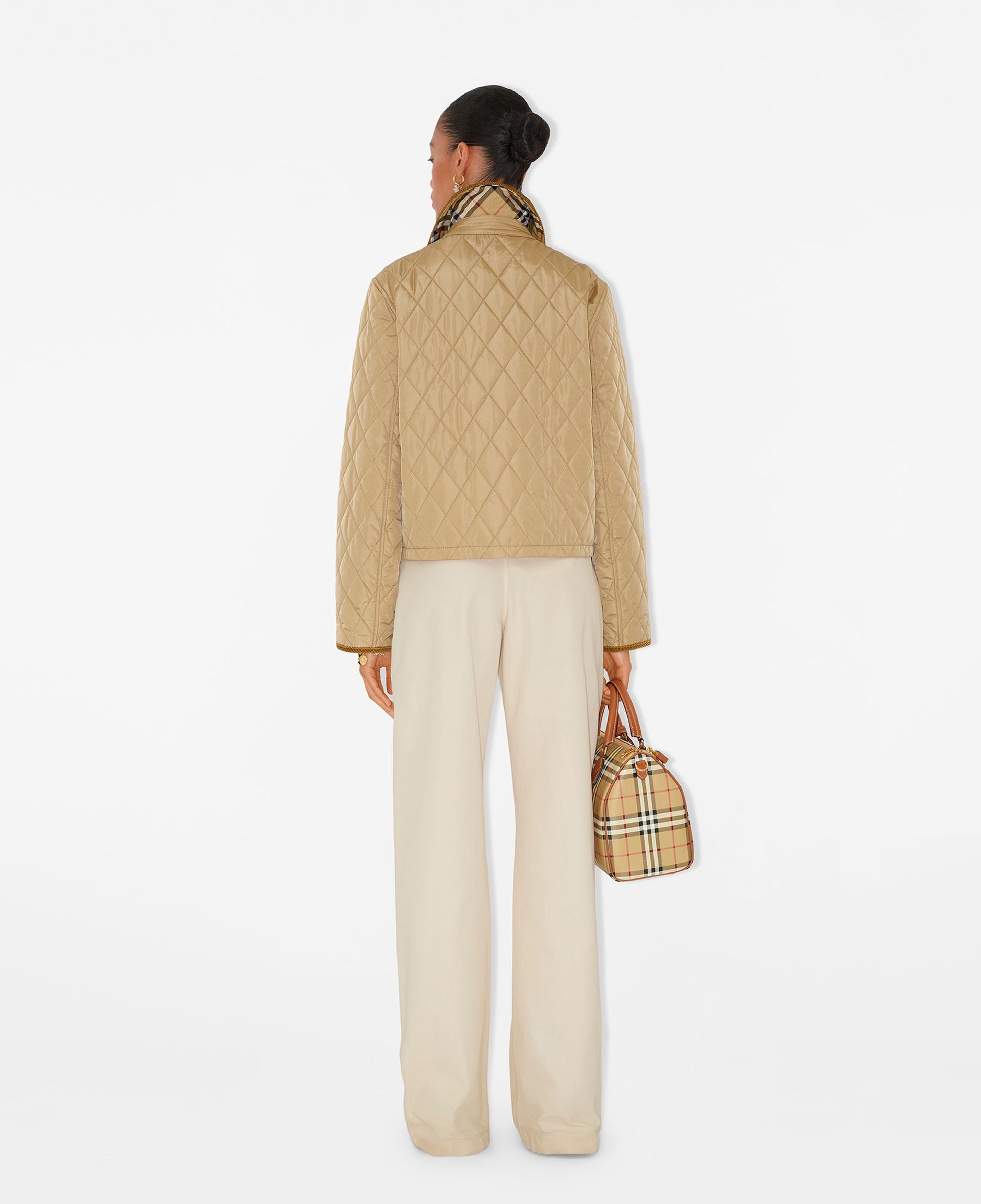 Burberry Kadın Bej Mont