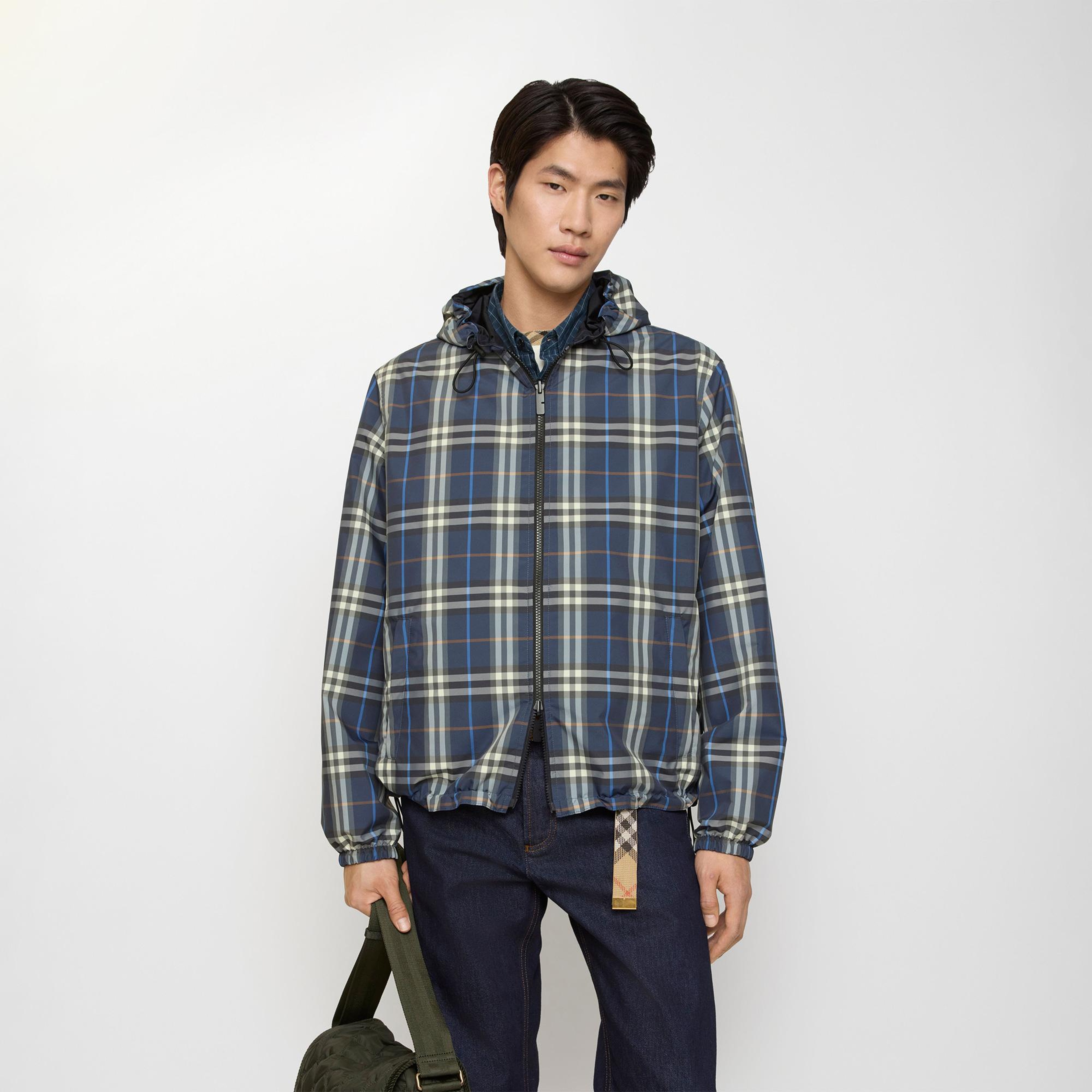 Burberry Newport Erkek Mavi Yağmurluk