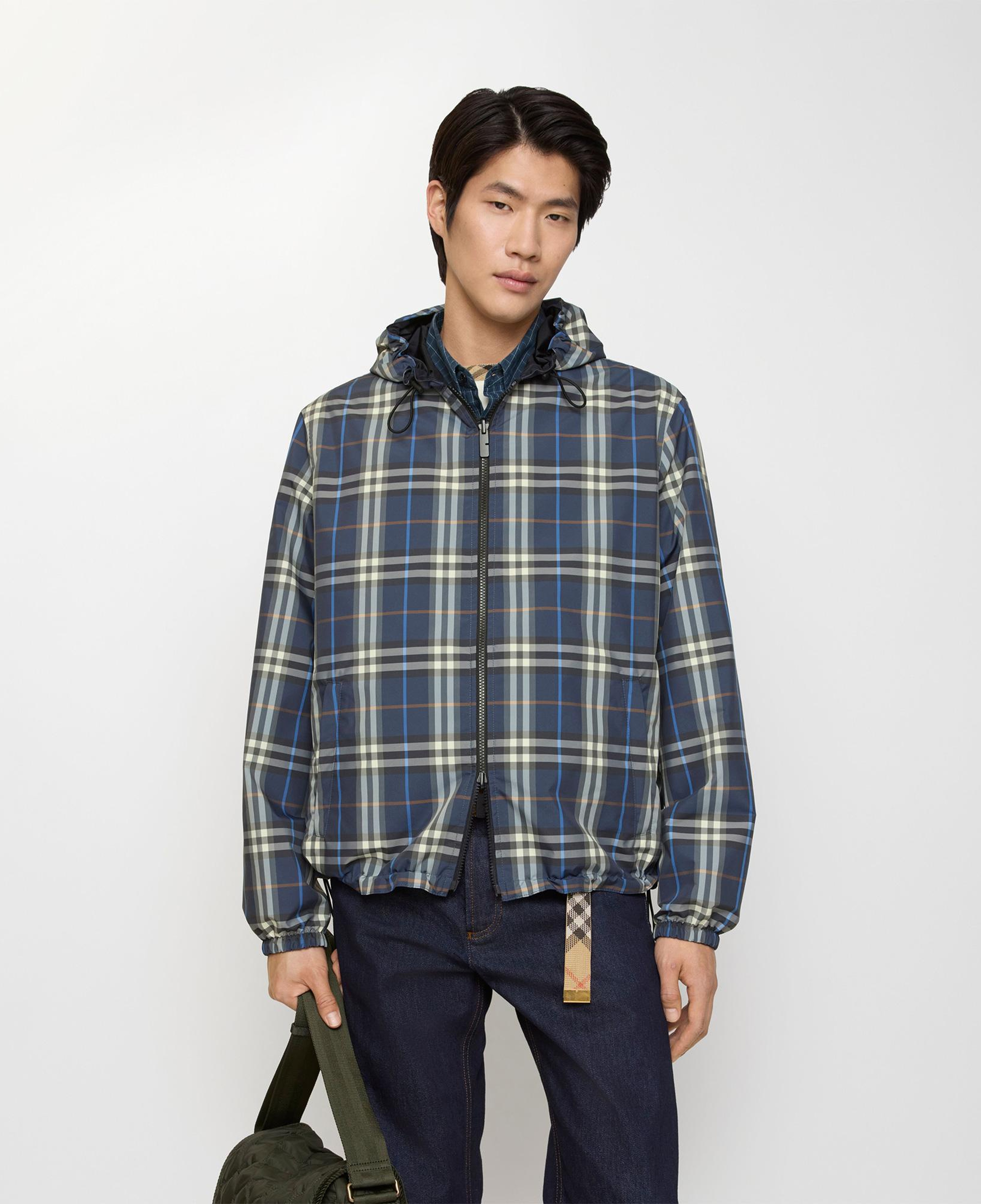 Burberry Newport Erkek Mavi Yağmurluk