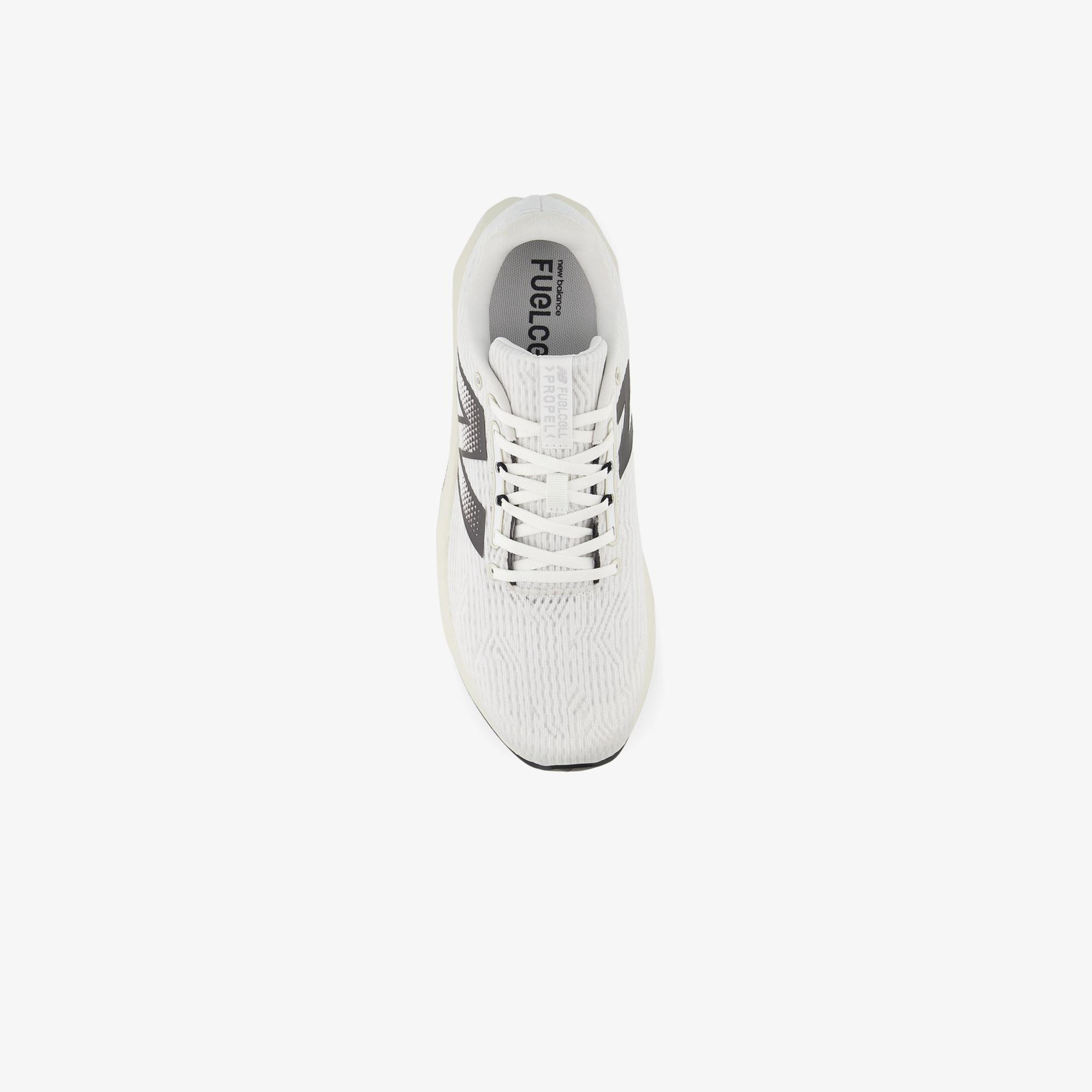 New Balance Fuelcell Propel v5 Erkek Beyaz Koşu Ayakkabısı