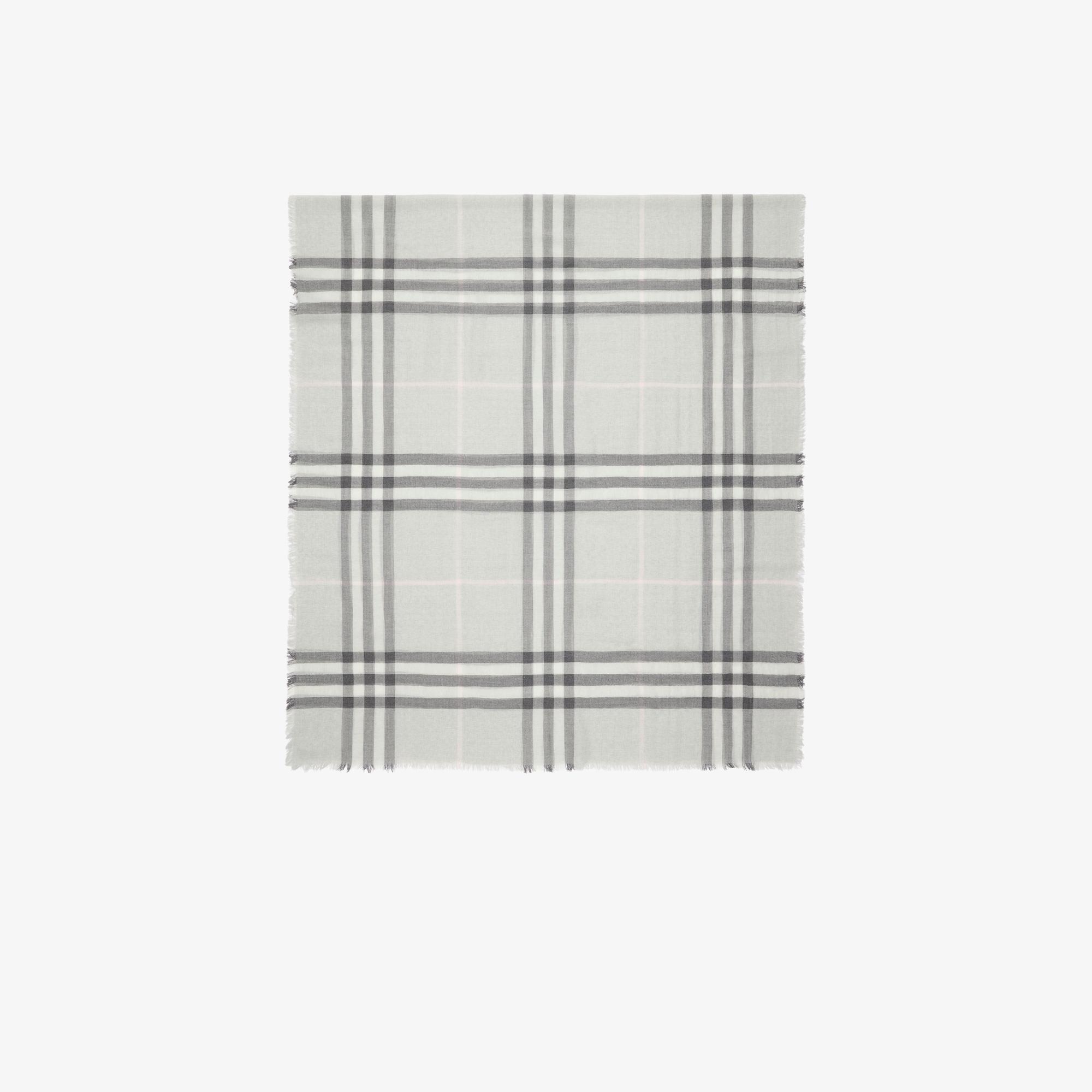 Burberry Giant Wide Check Wool Kadın Gri Atkı