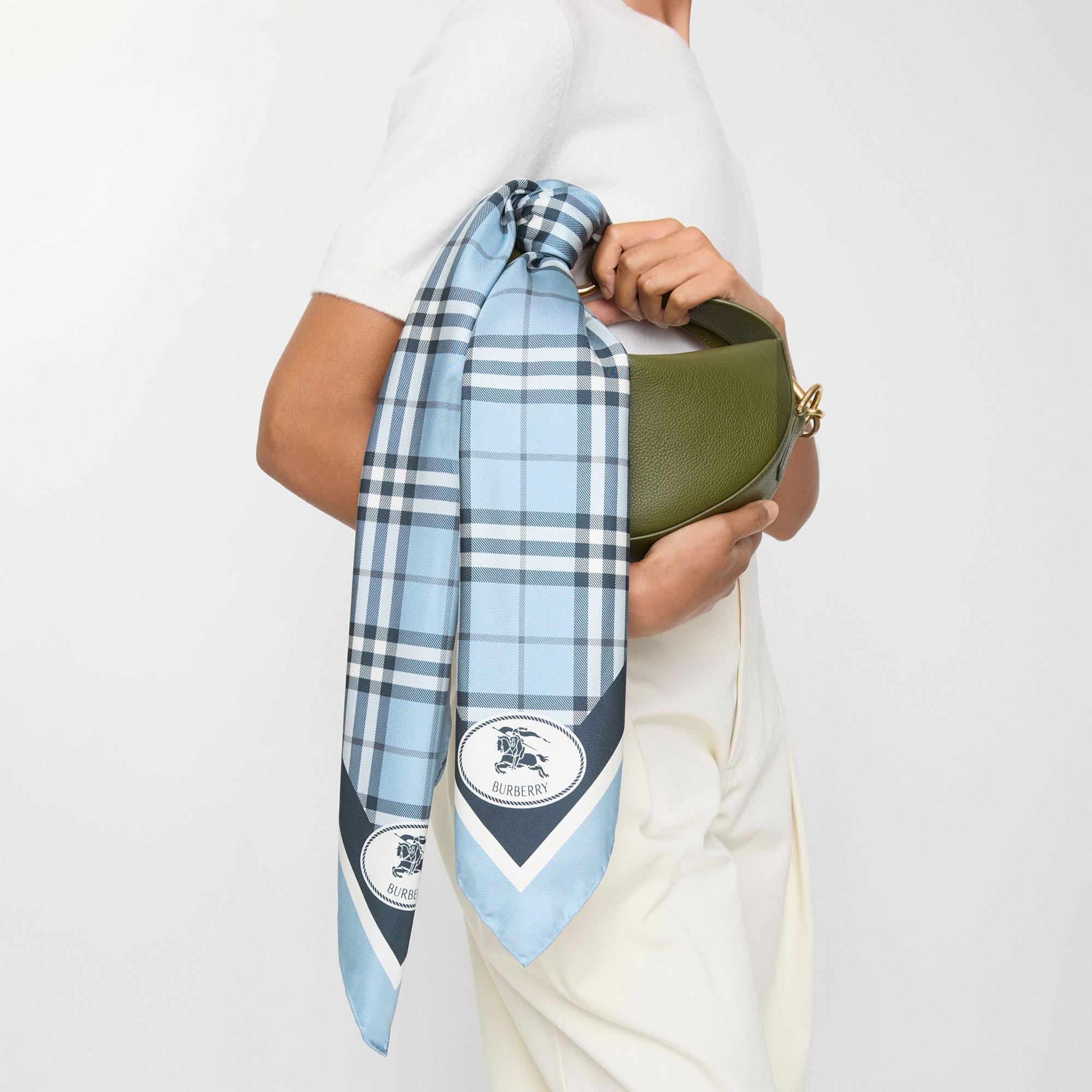 Burberry Kadın Mavi Eşarp