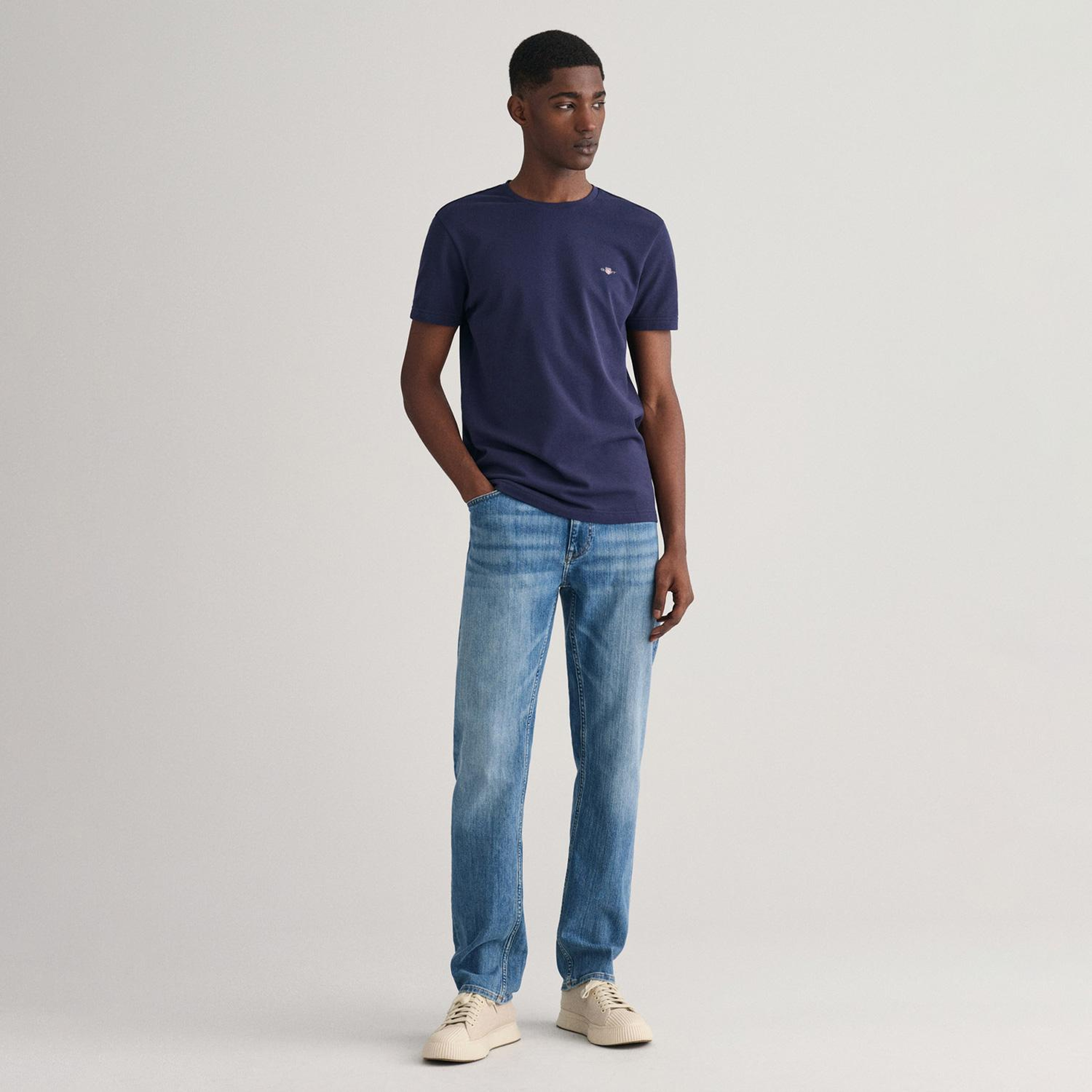 GANT Erkek Lacivert Slim Fit Bisiklet Yaka T-Shirt