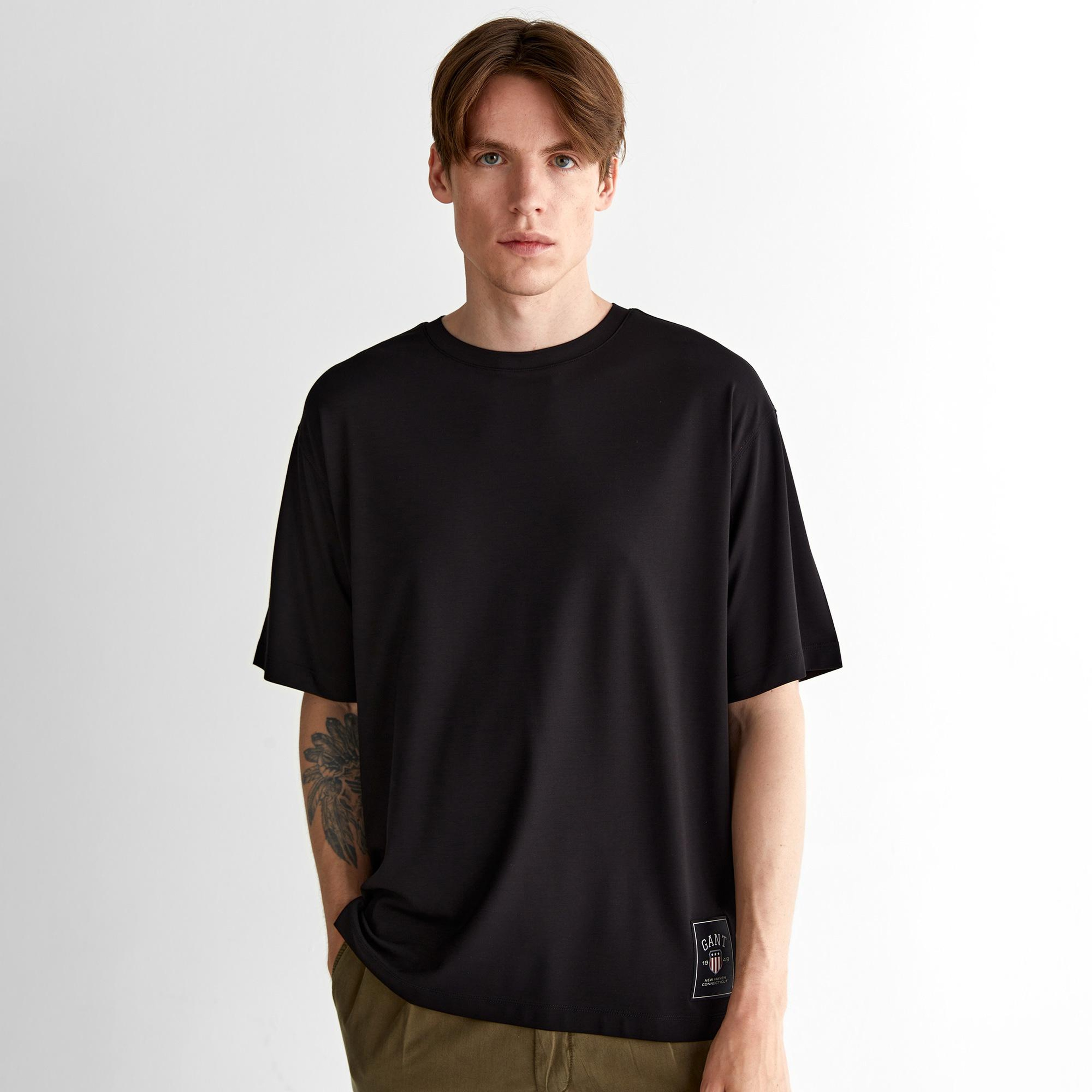 GANT Erkek Siyah Relaxed Fit Bisiklet Yaka Logolu T-Shirt