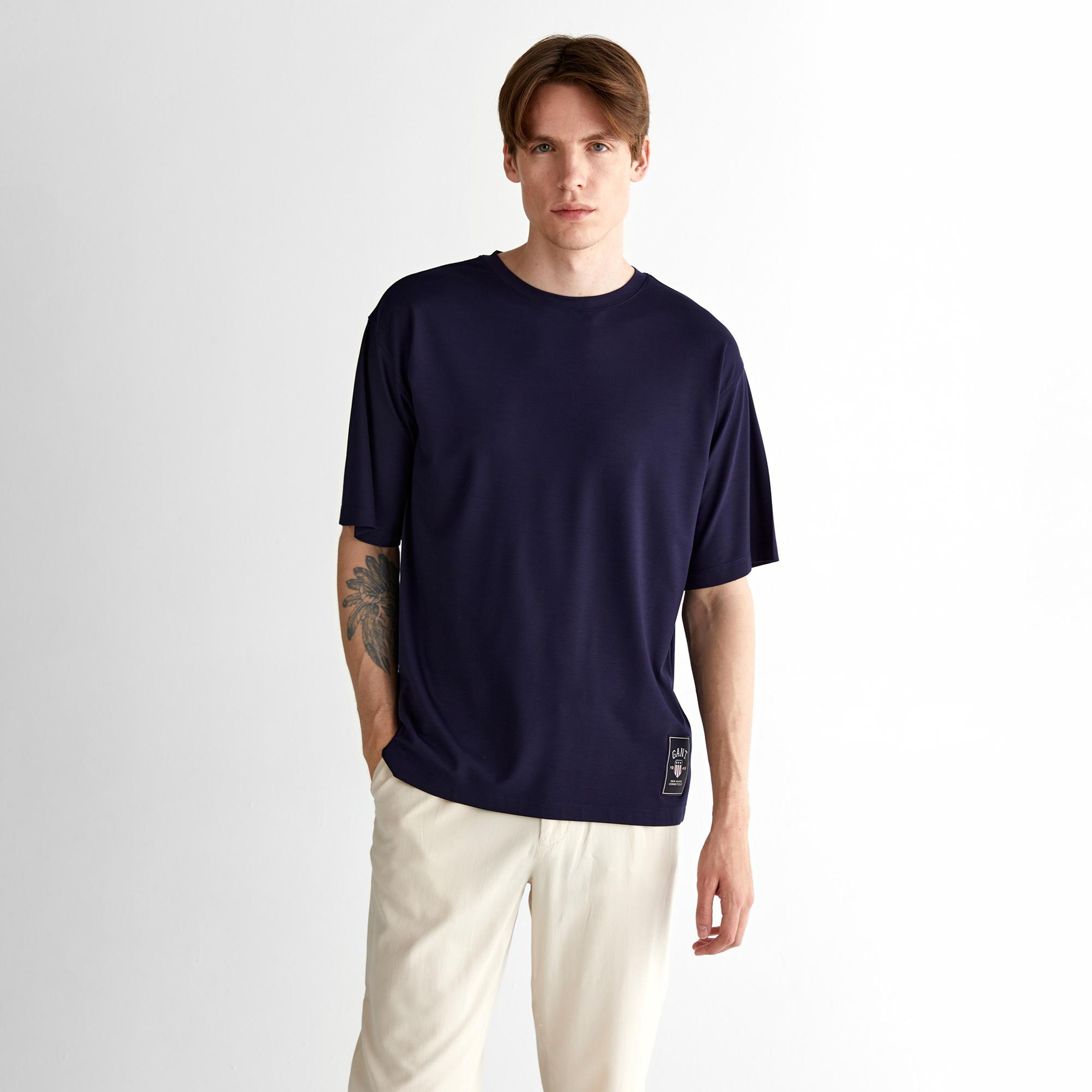 GANT Erkek Lacivert Relaxed Fit Bisiklet Yaka Logolu T-Shirt