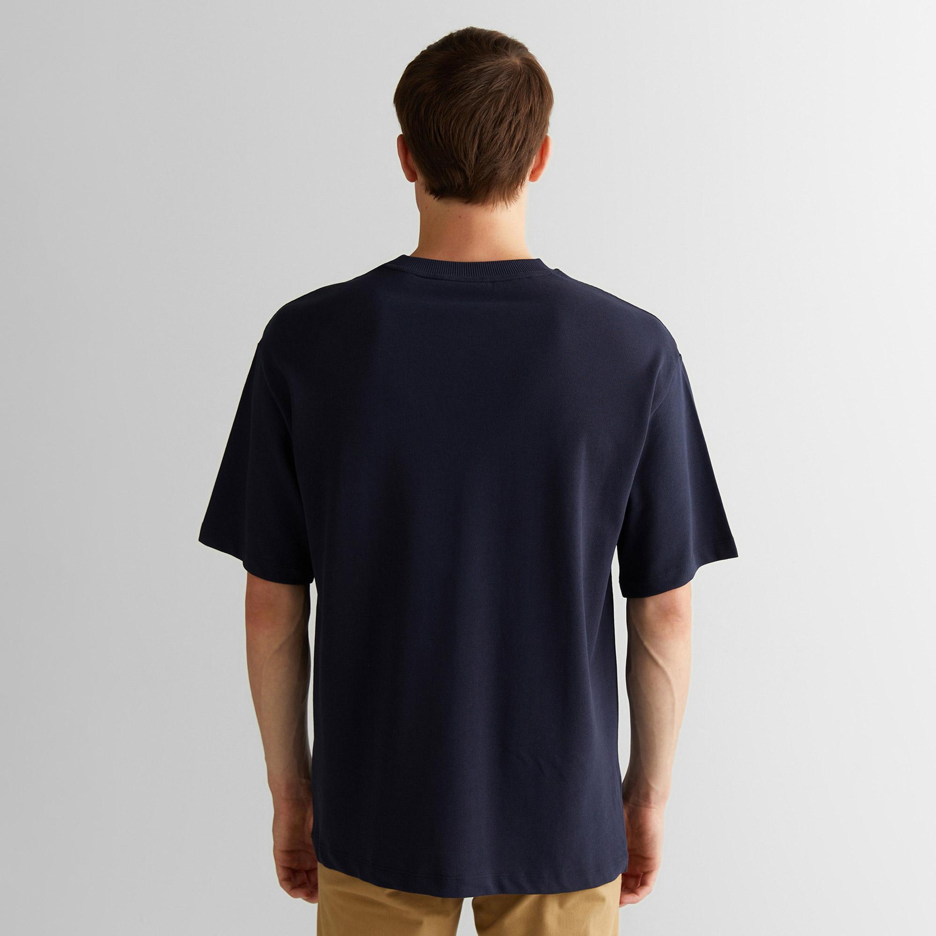 GANT Erkek Lacivert Relaxed Fit Bisiklet Yaka Logolu T-Shirt