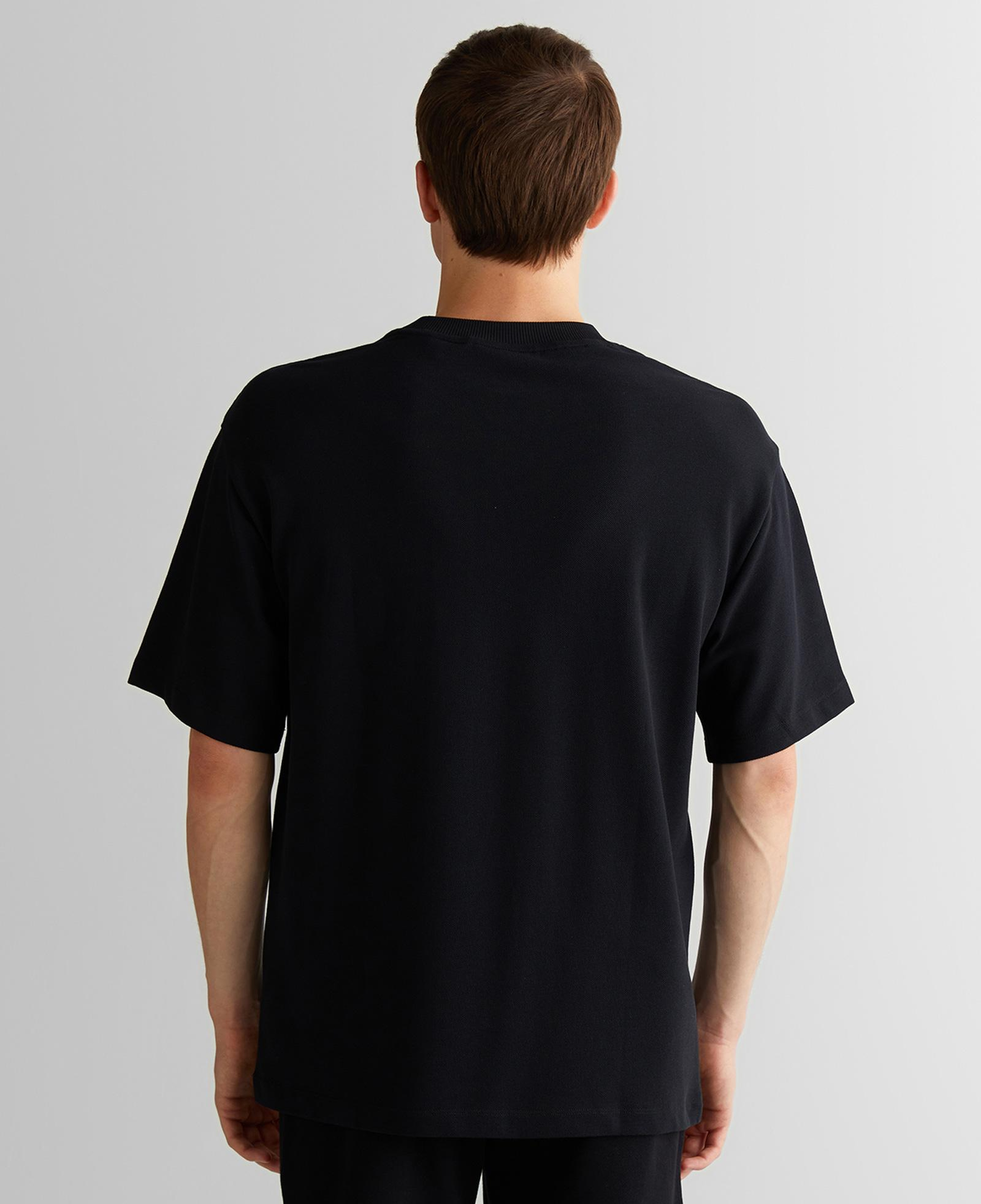 GANT Erkek Siyah Relaxed Fit Bisiklet Yaka Logolu T-Shirt