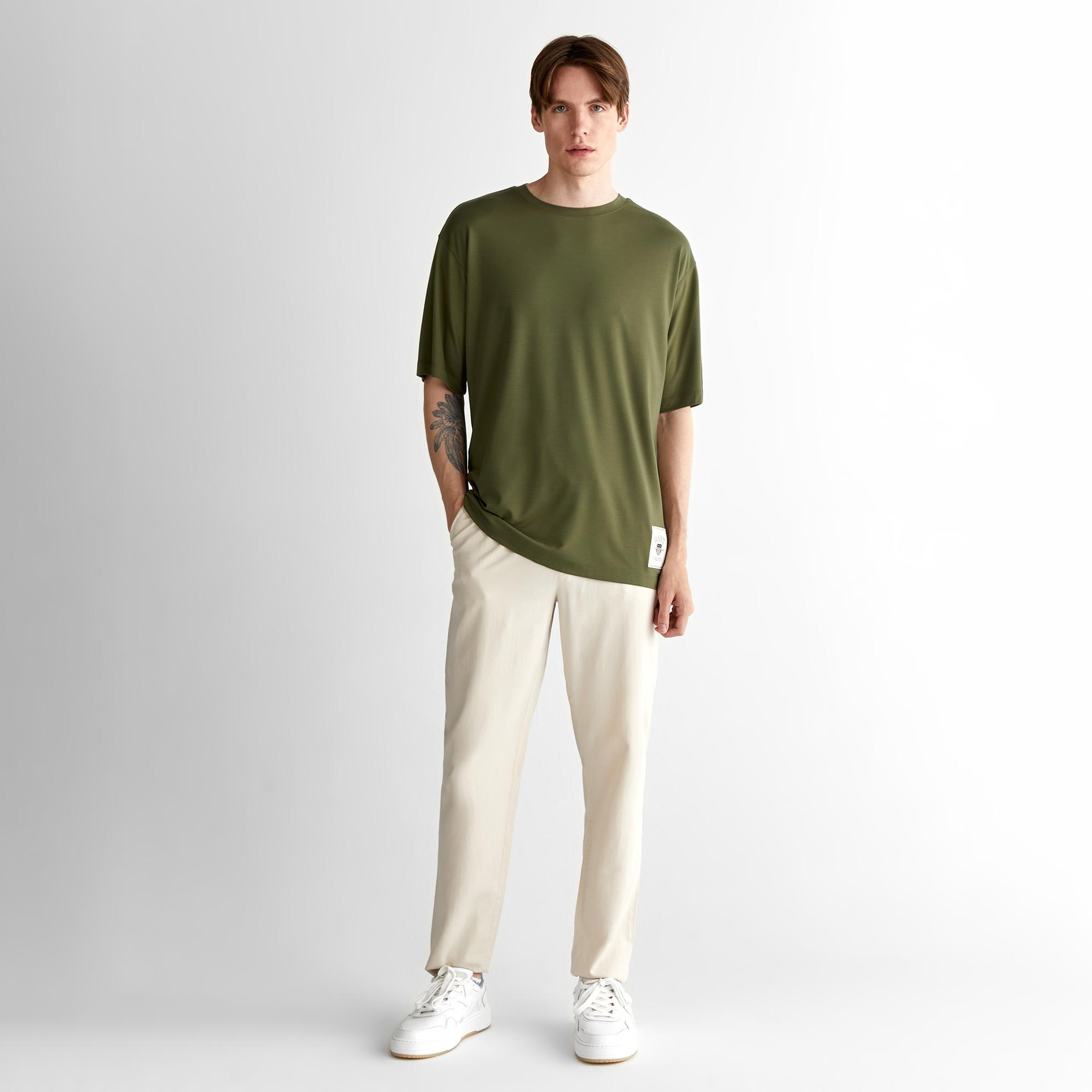 GANT Erkek Yeşil Relaxed Fit Bisiklet Yaka Logolu T-Shirt