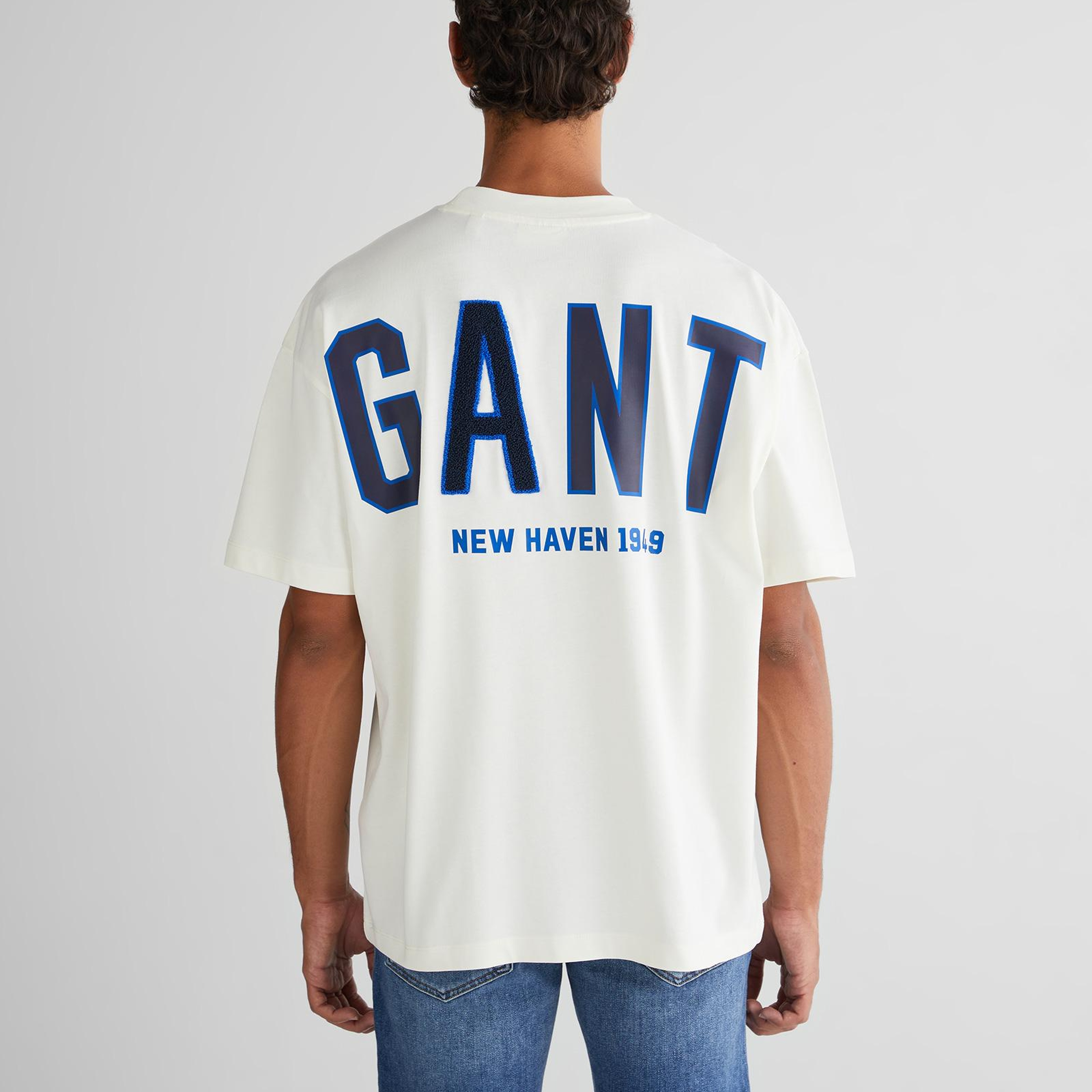 GANT Erkek Krem Relaxed Fit Bisiklet Yaka Logolu T-Shirt