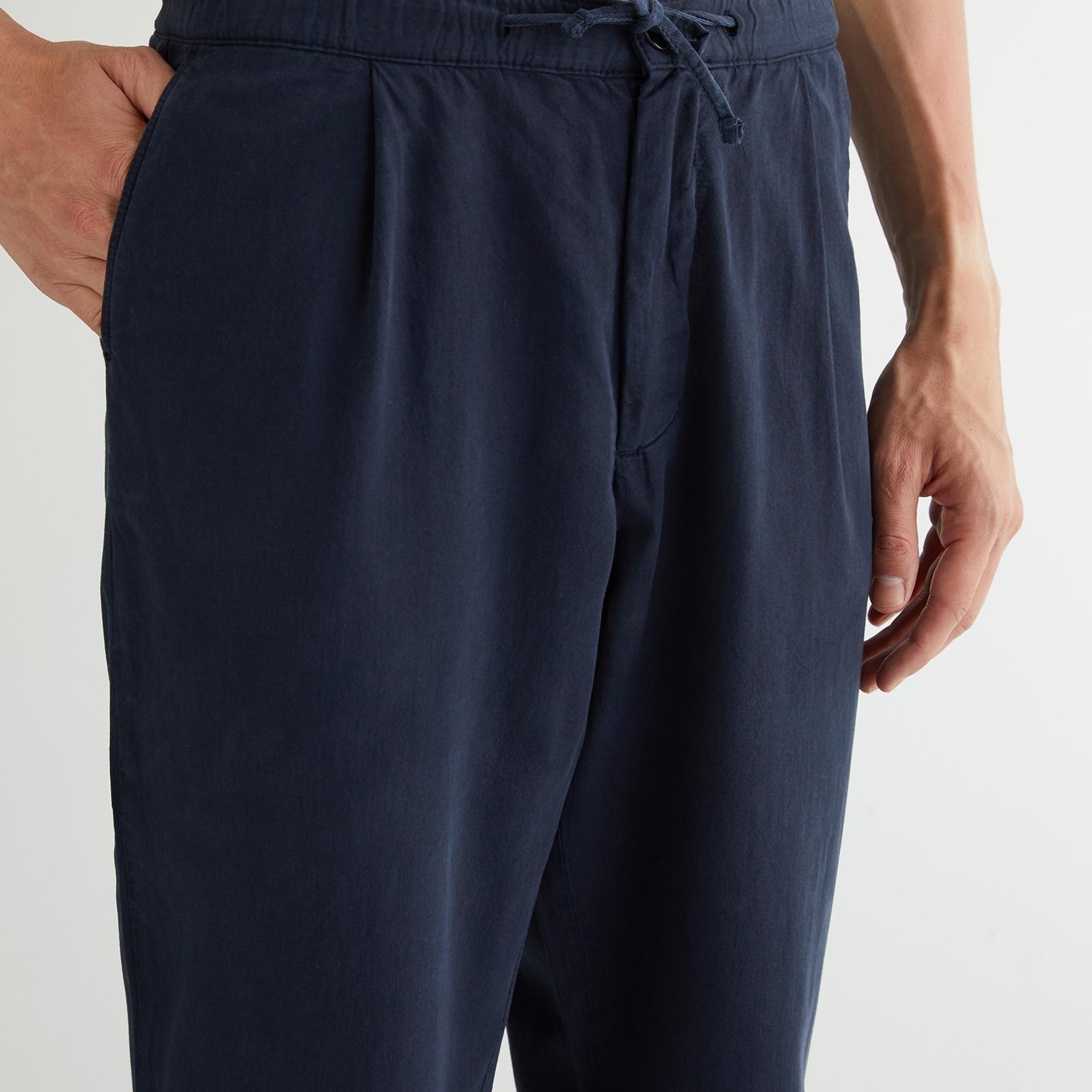 GANT Erkek Lacivert Jogger Fit Pantolon