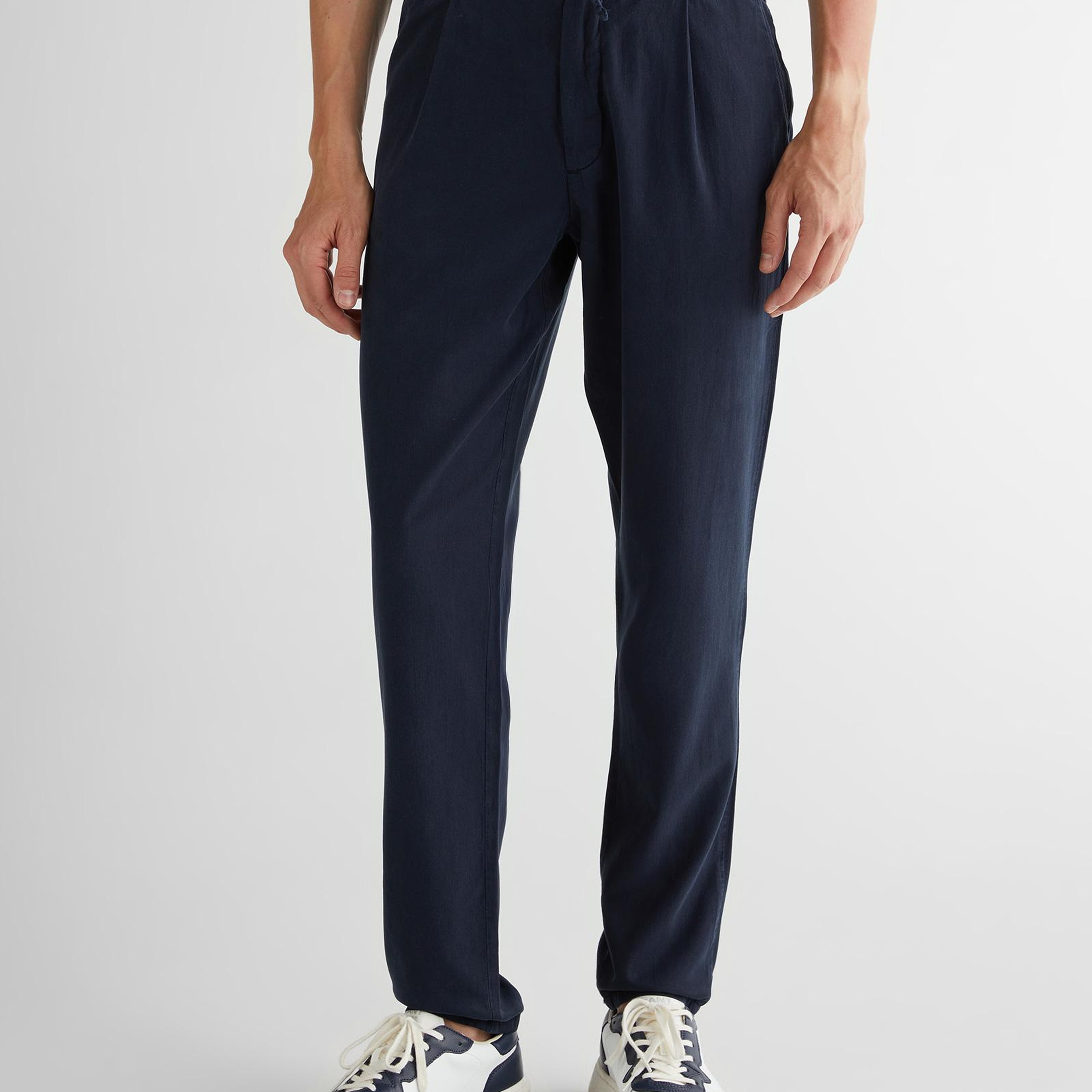 GANT Erkek Lacivert Jogger Fit Pantolon