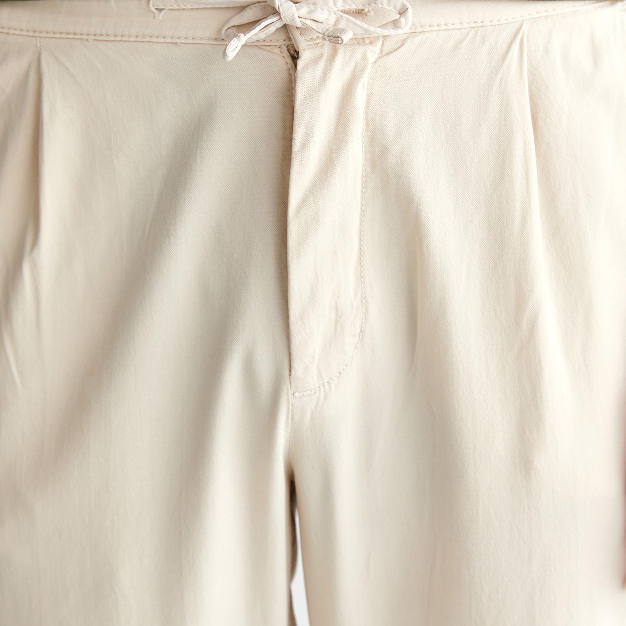 GANT Erkek Krem Jogger Fit Pantolon