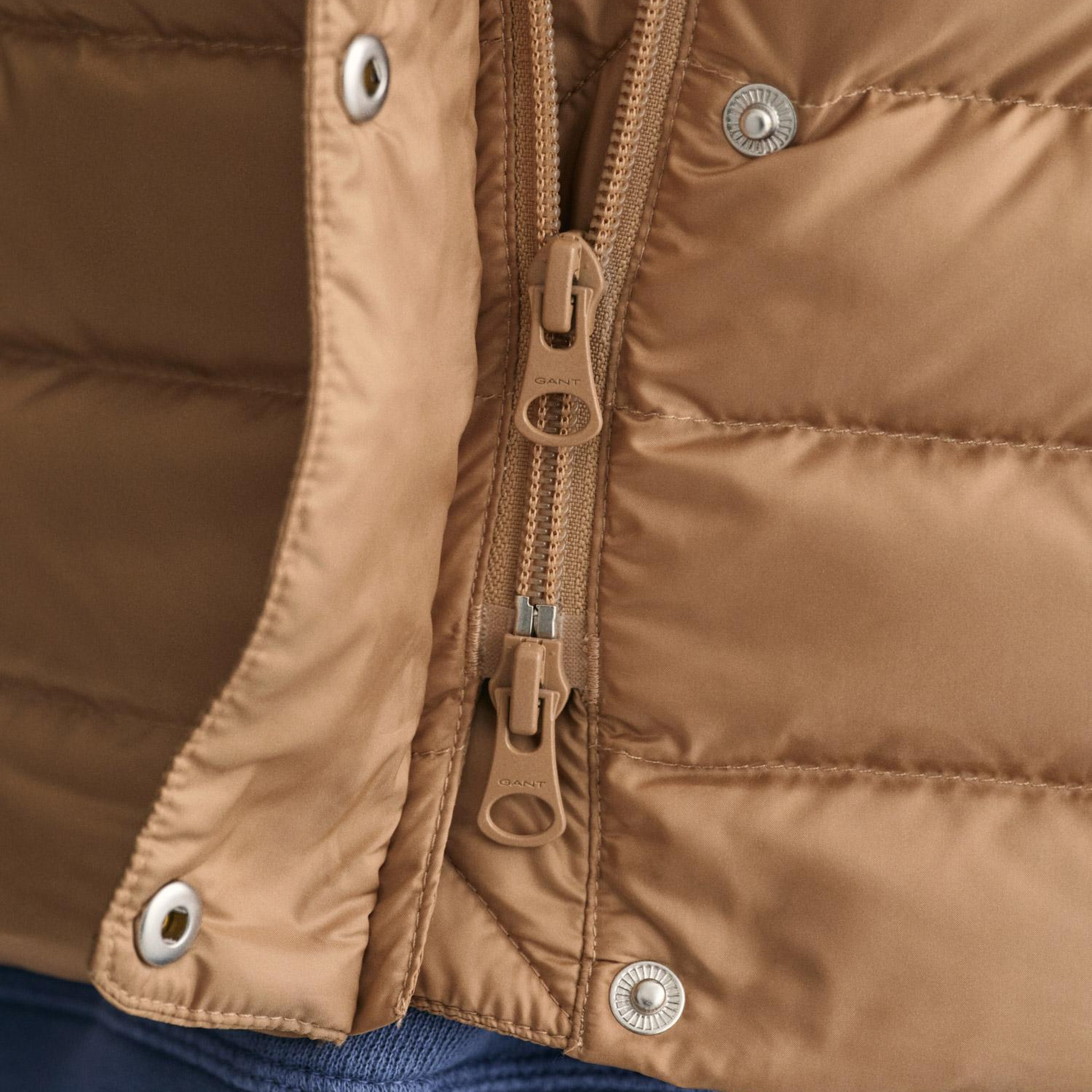 GANT Kadın Kahverengi Dik Yaka Kapitone Mont