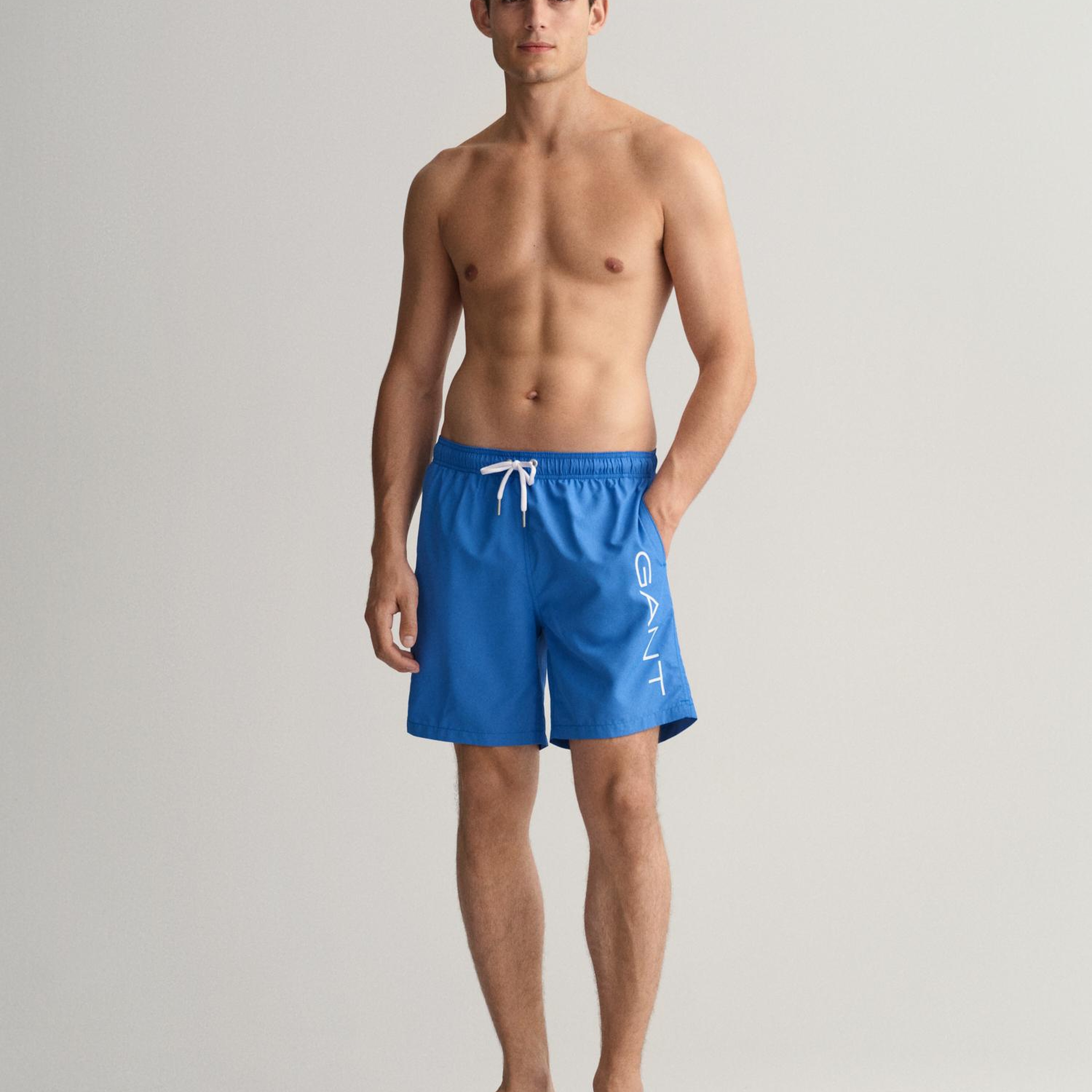 GANT Erkek Mavi Logolu Deniz Şortu