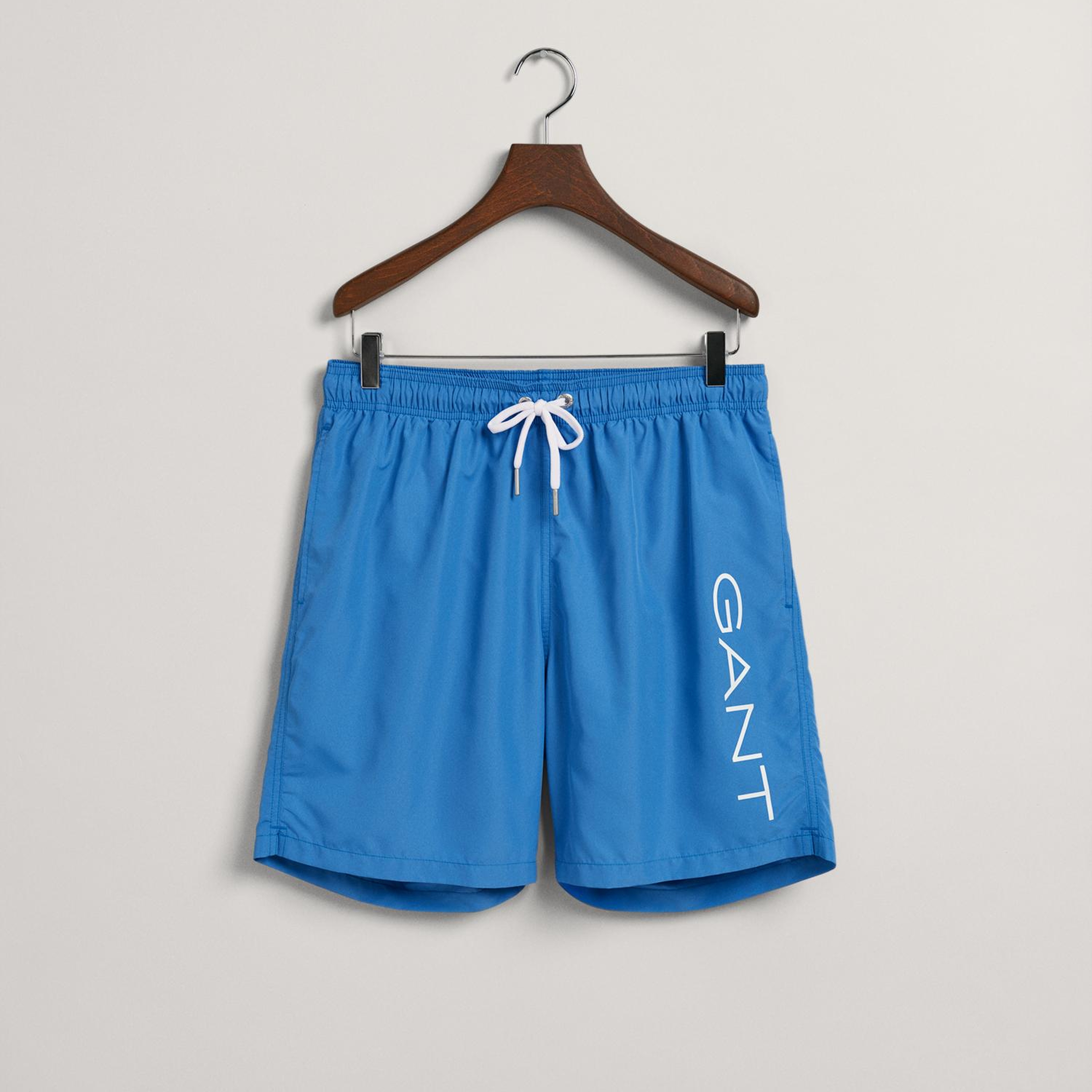 GANT Erkek Mavi Logolu Deniz Şortu