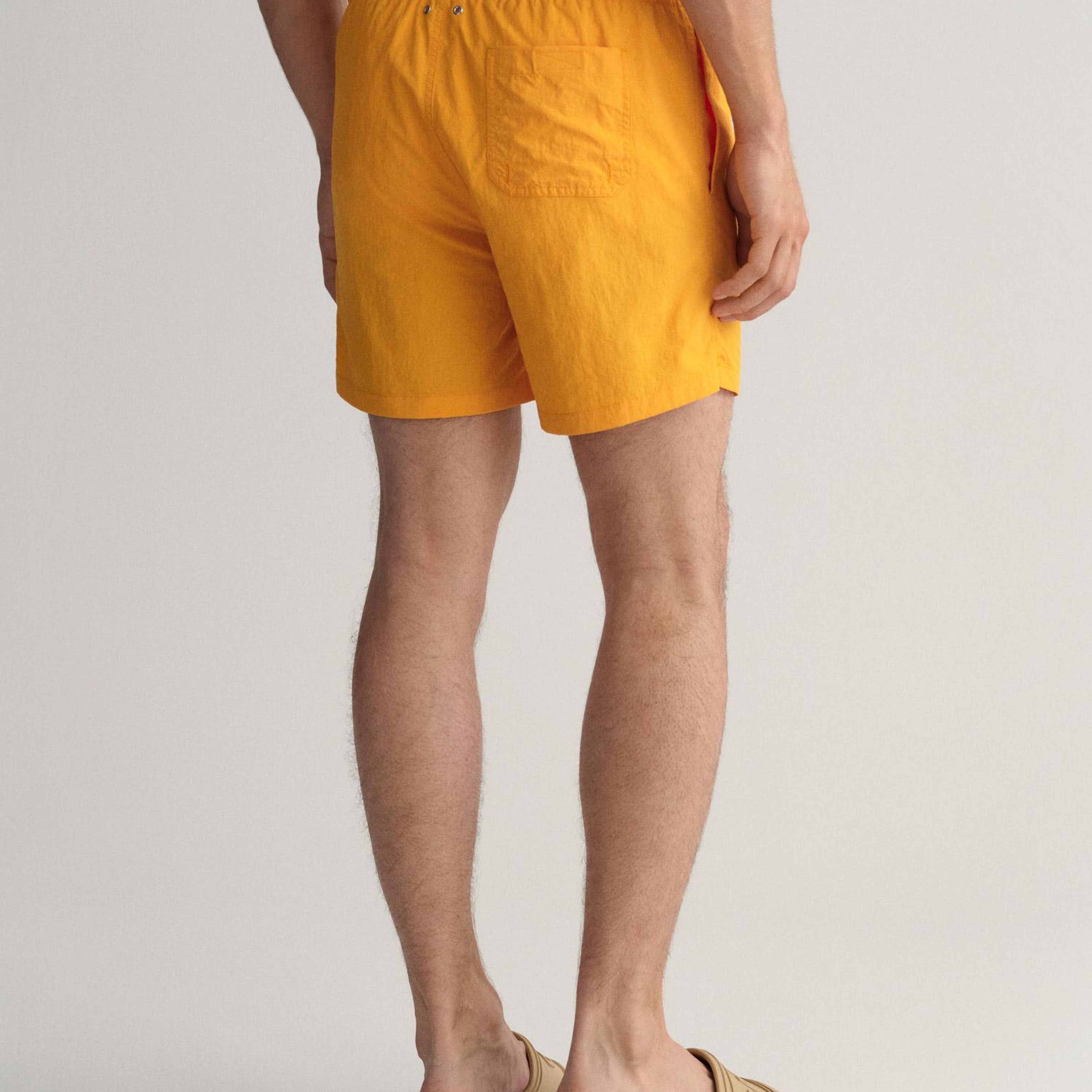 GANT Erkek Turuncu Classic Fit Deniz Şortu