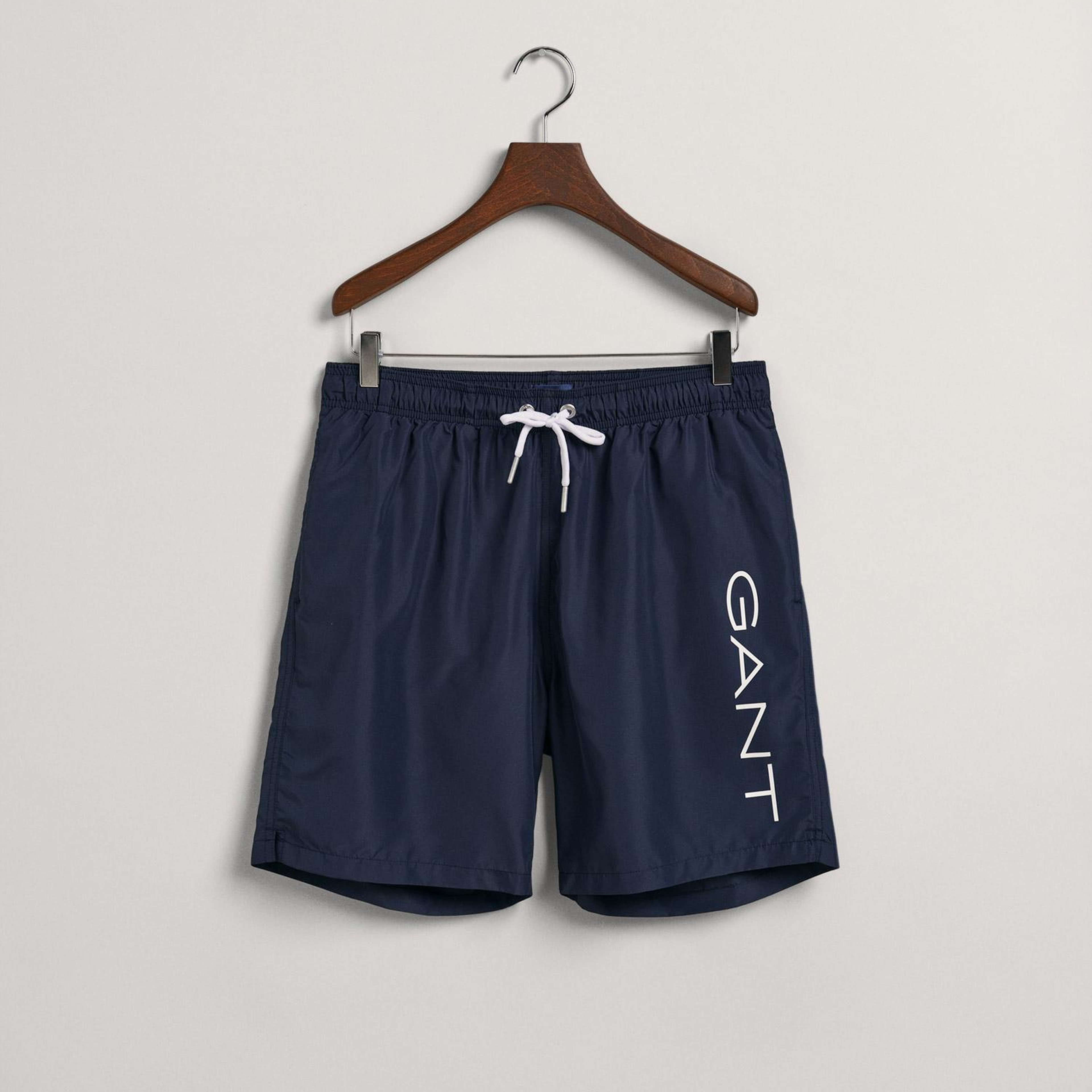 GANT Erkek Lacivert Logolu Deniz Şortu
