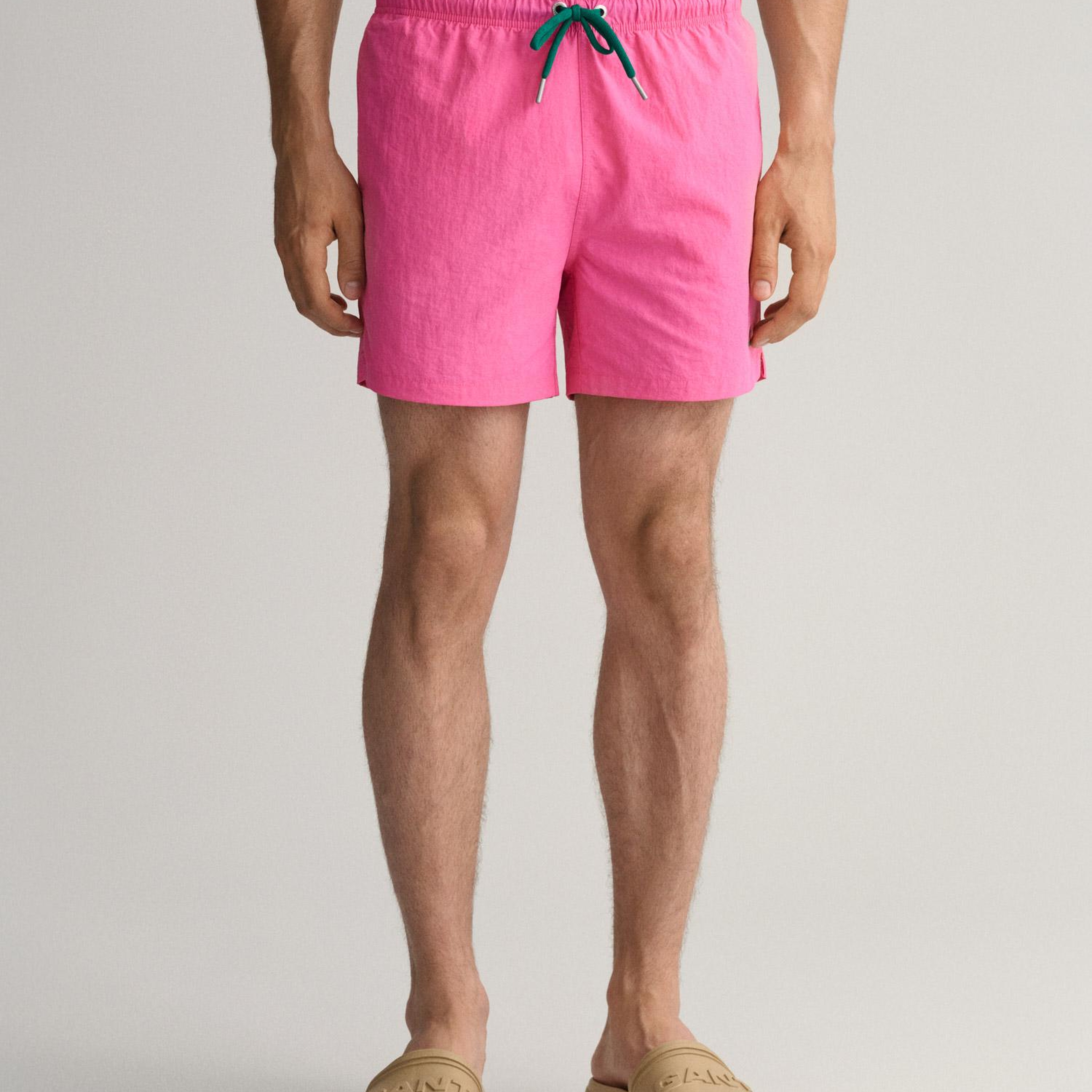 GANT Erkek Pembe Classic Fit Deniz Şortu