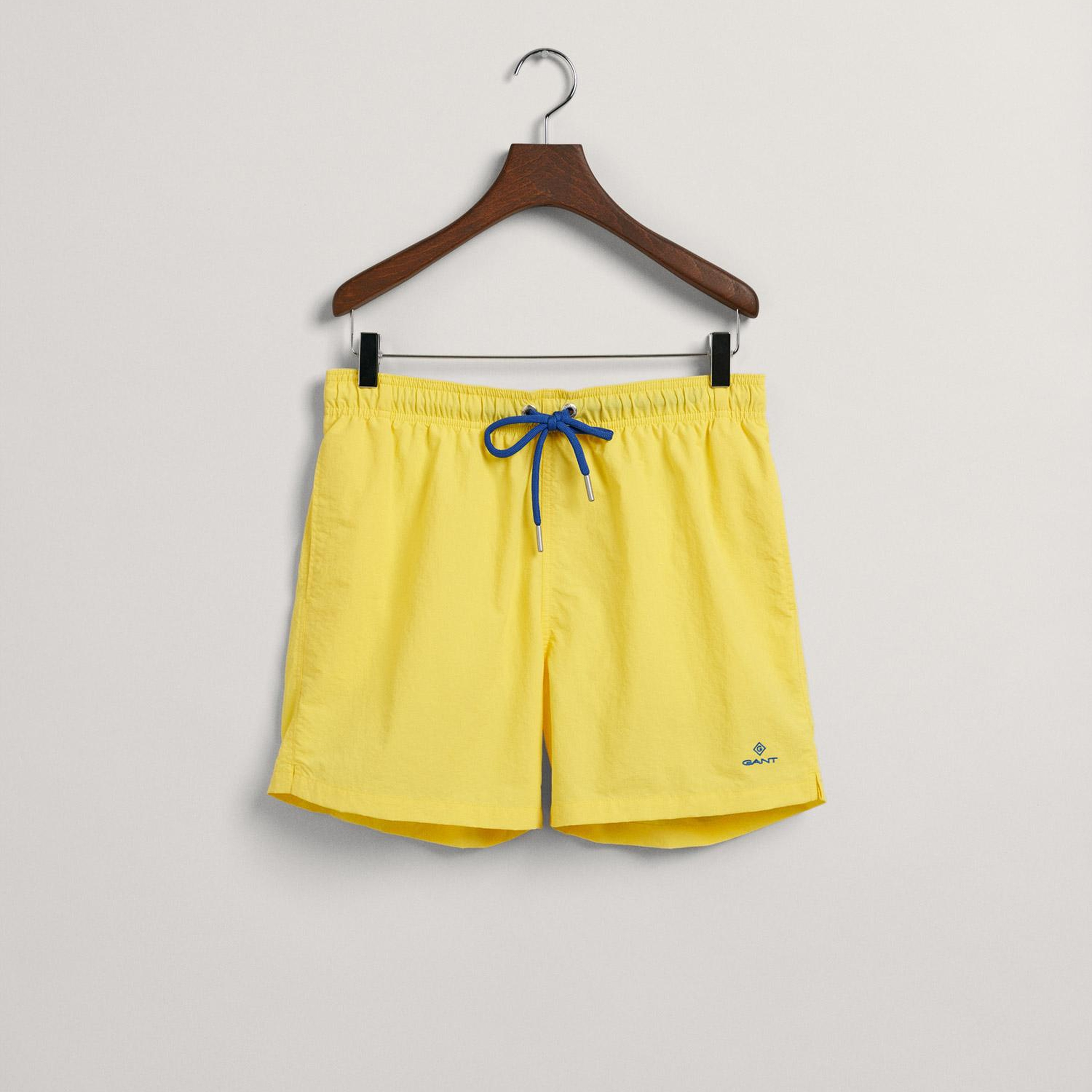 GANT Erkek Sarı Classic Fit Deniz Şortu