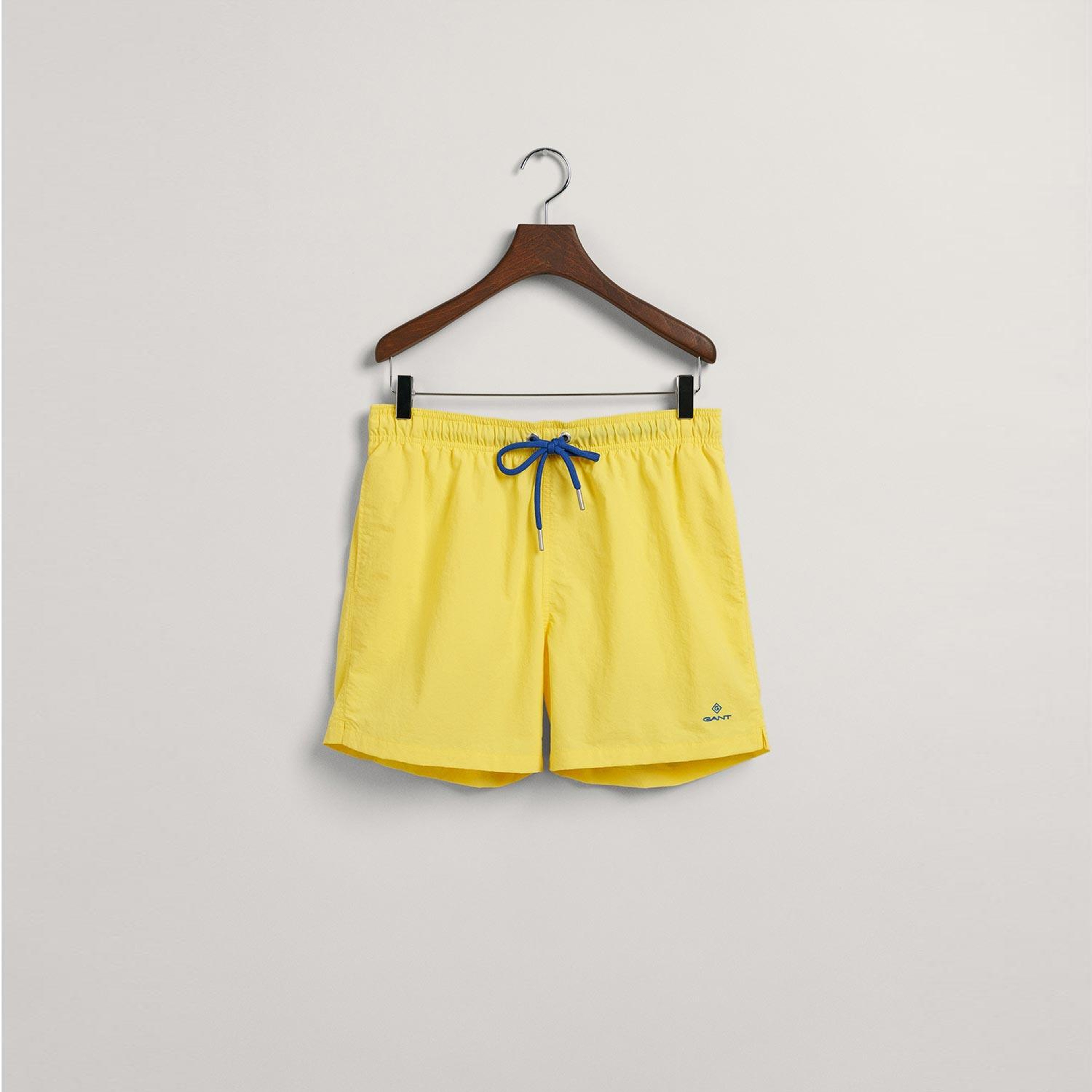 GANT Erkek Sarı Classic Fit Deniz Şortu