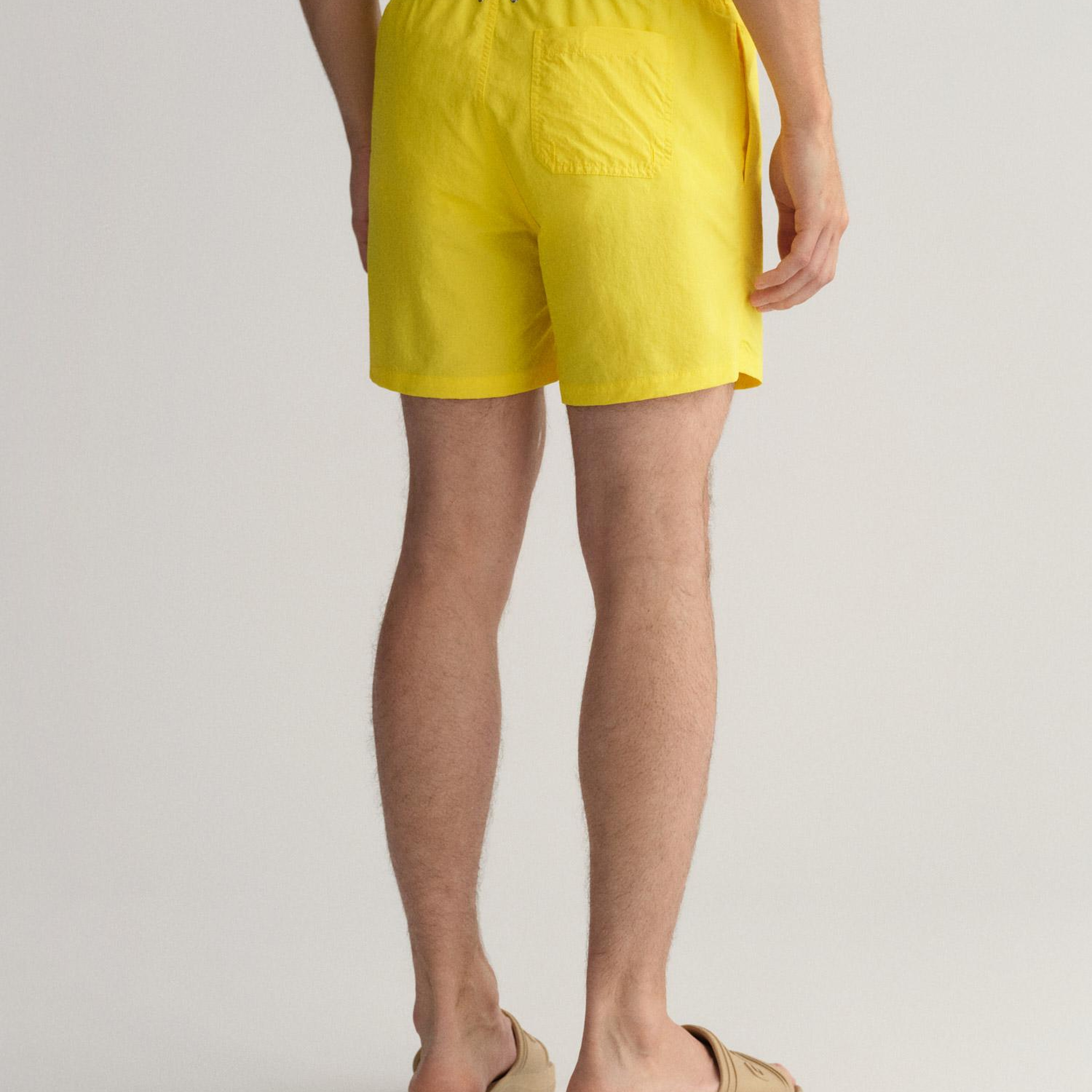 GANT Erkek Sarı Classic Fit Deniz Şortu