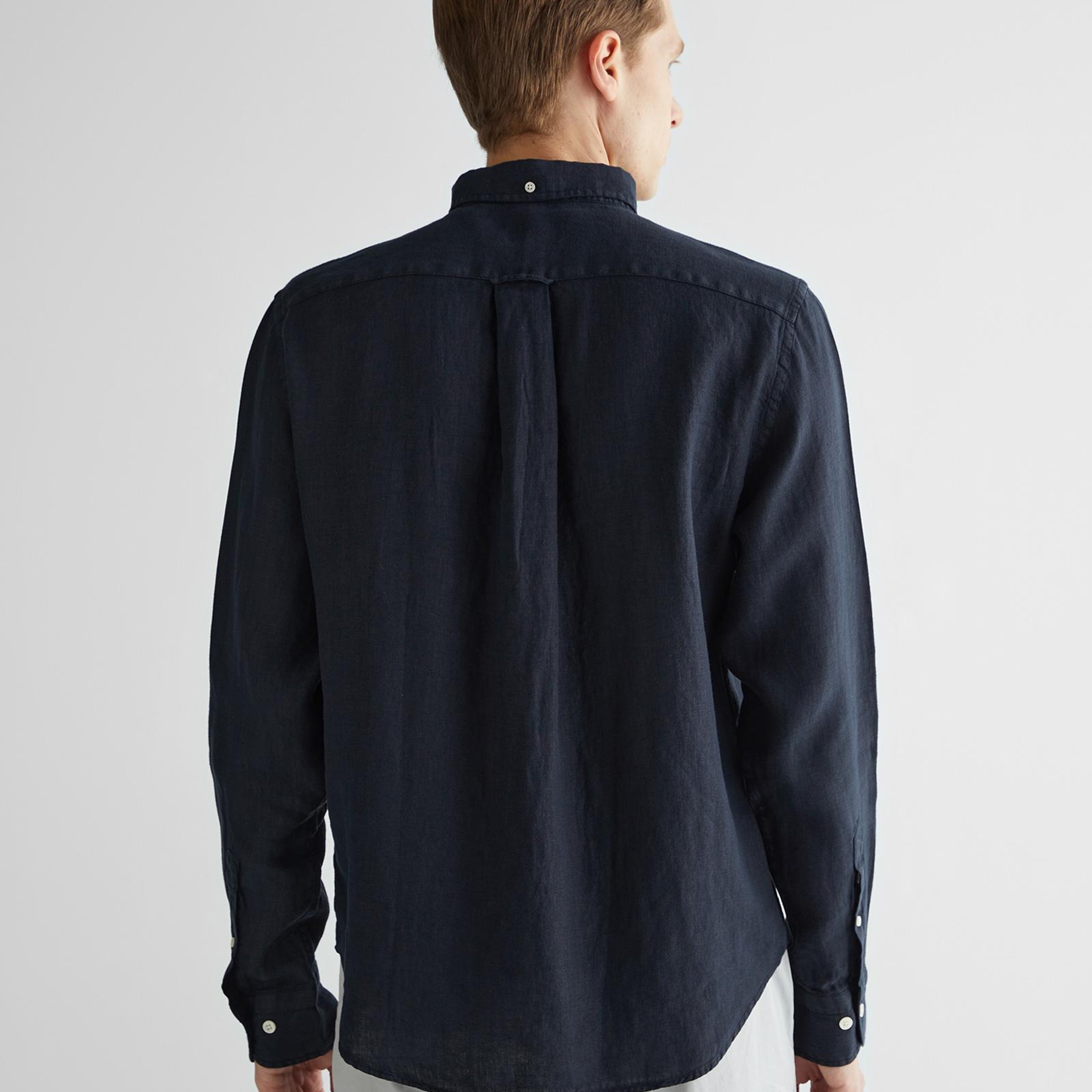 GANT Erkek Siyah Regular Fit Düğmeli Yaka Keten Gömlek