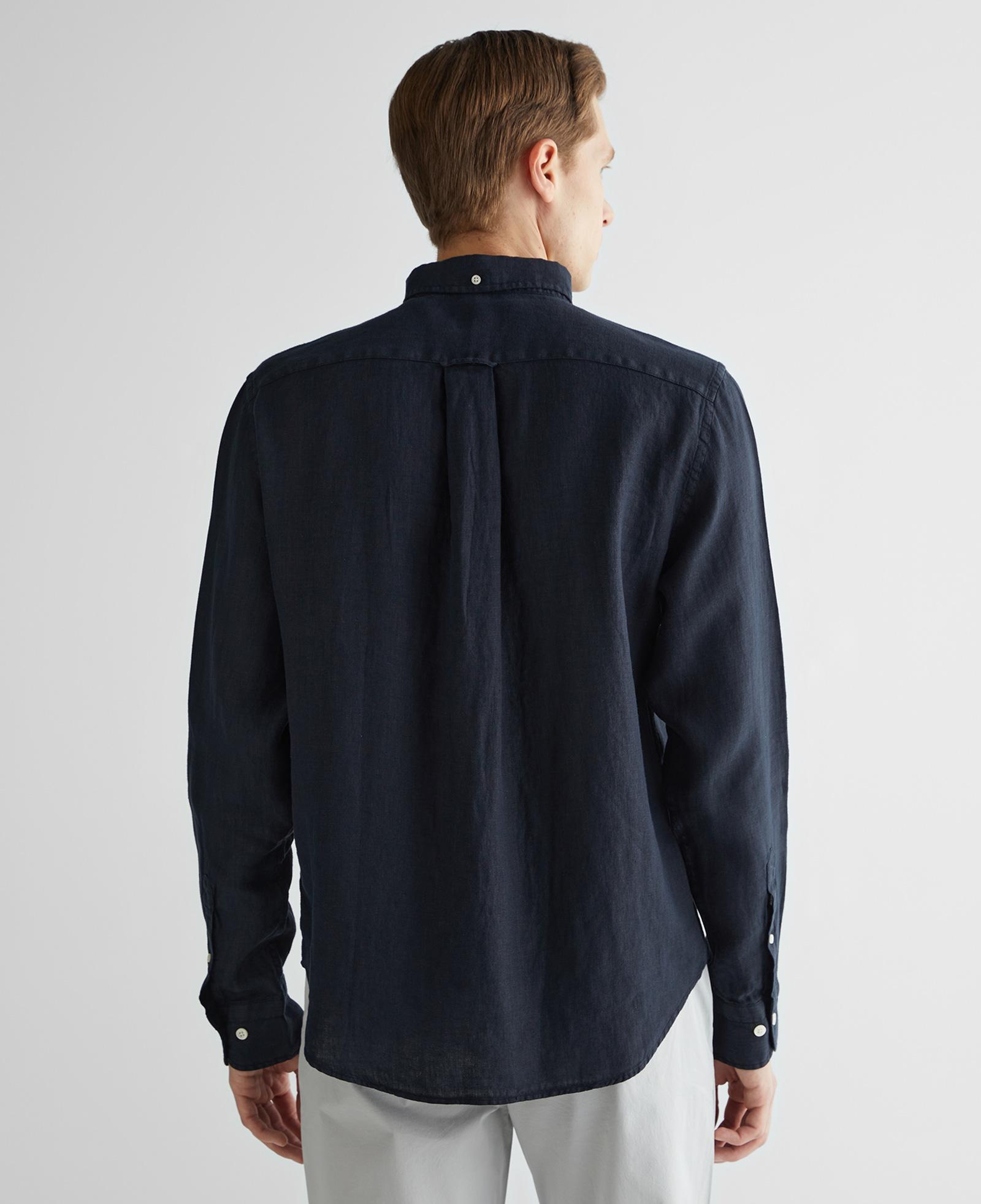 GANT Erkek Siyah Regular Fit Düğmeli Yaka Keten Gömlek