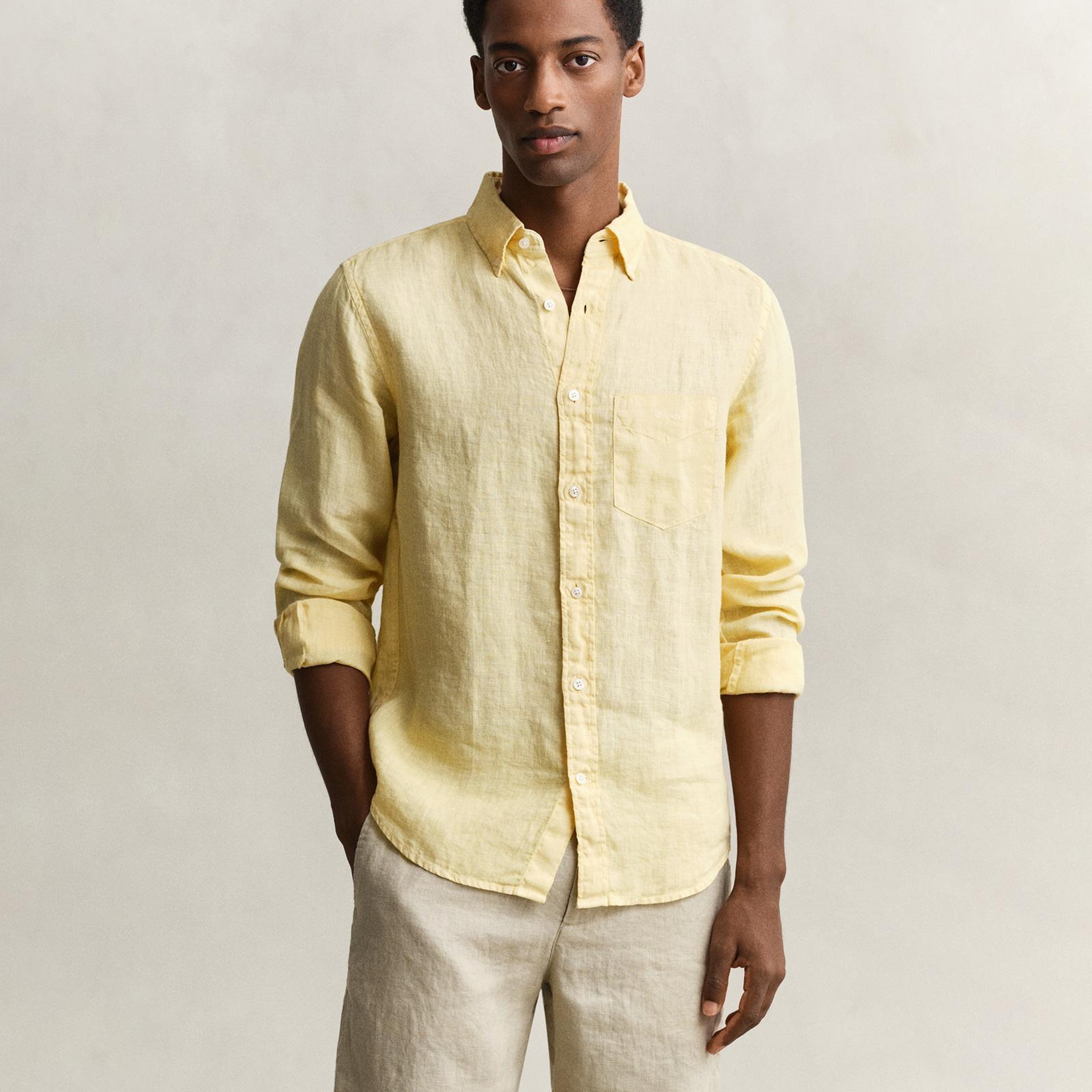 Gant Erkek Sarı Regular Fit Düğmeli Yaka Keten Gömlek