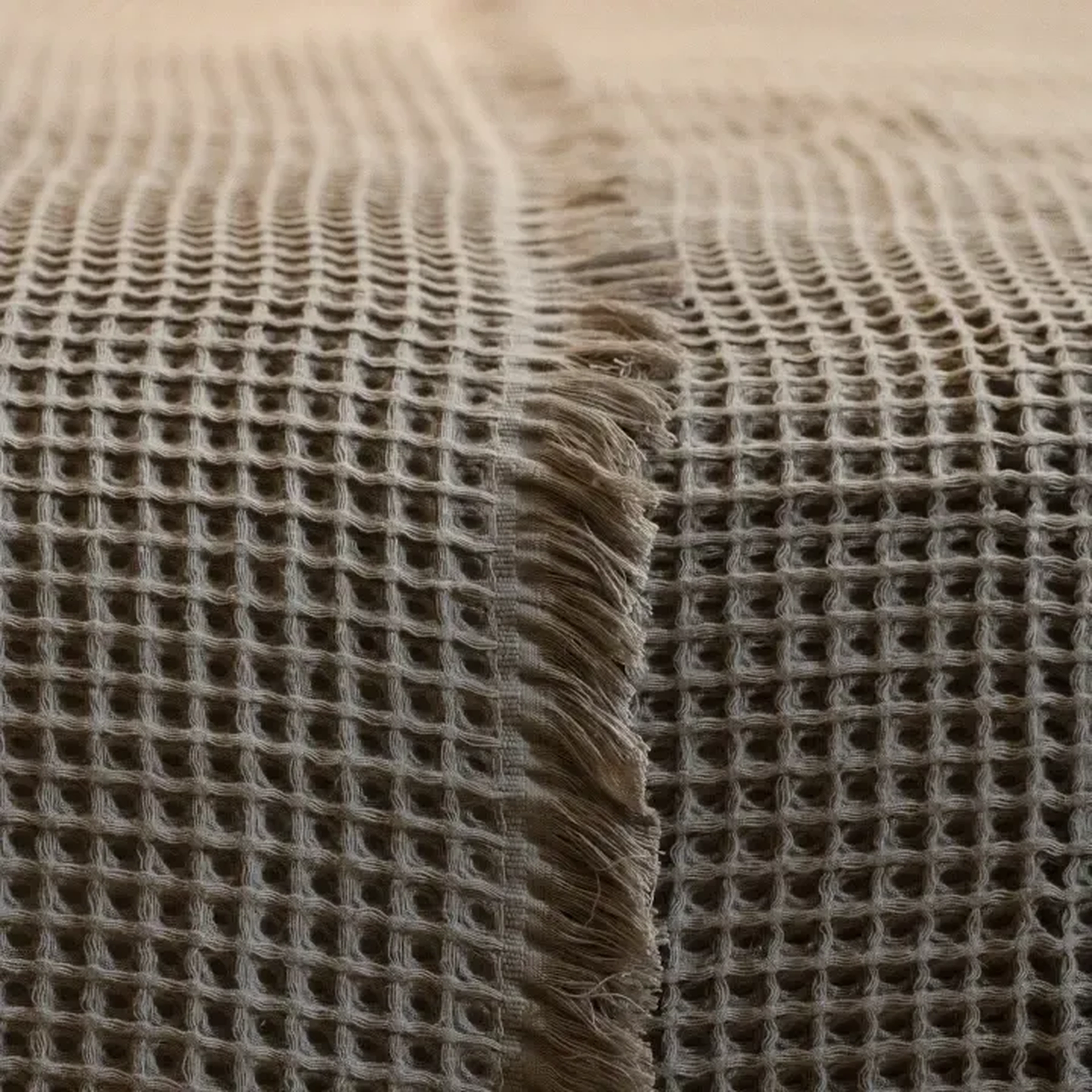 Qua Home Terra Petek Dokulu Tek Kişilik Yatak Örtüsü Vizon 160x220 cm