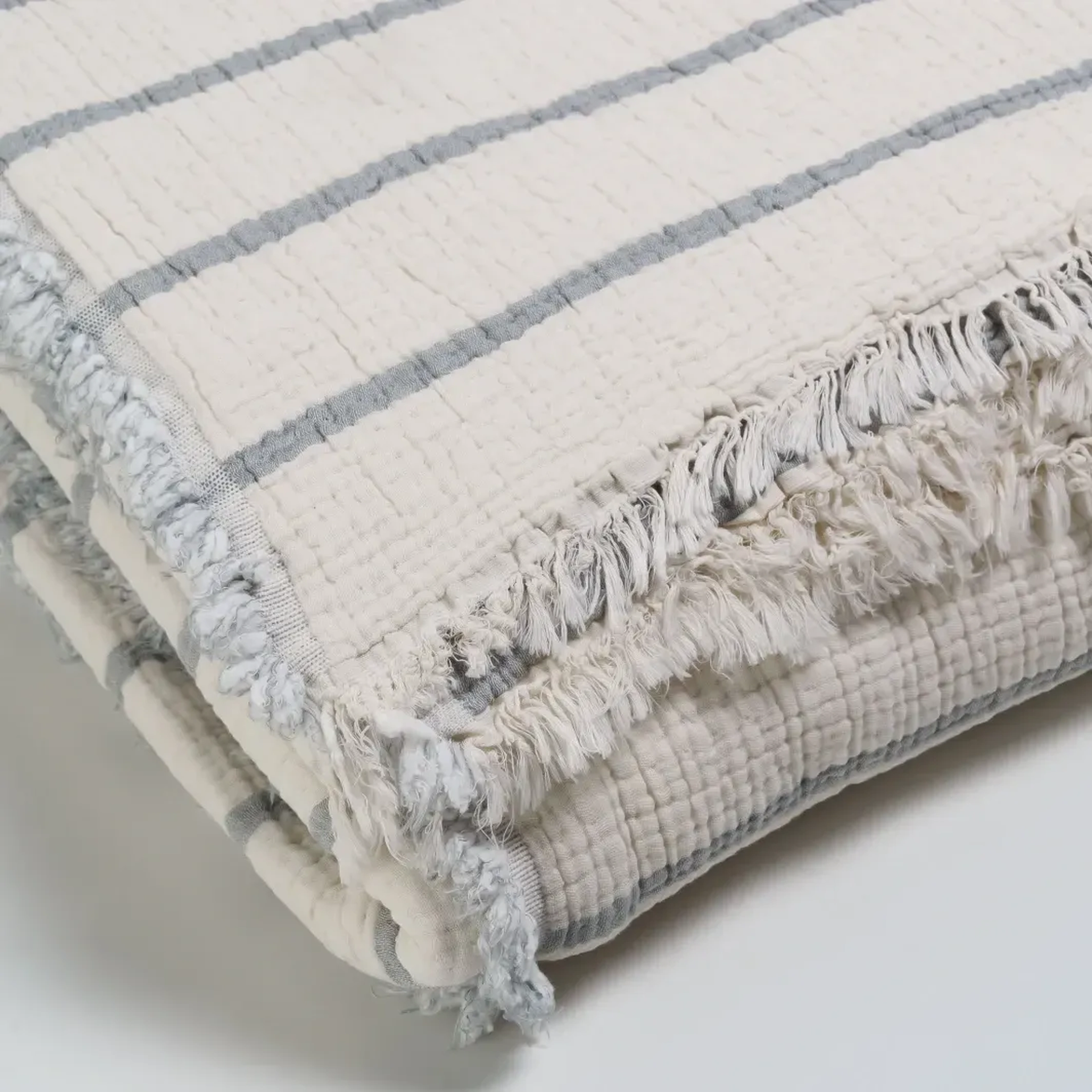 Qua Home Ruby Dolgulu Müslin Çift Kişilik Yatak Örtüsü Ekru Gri 230x250 cm