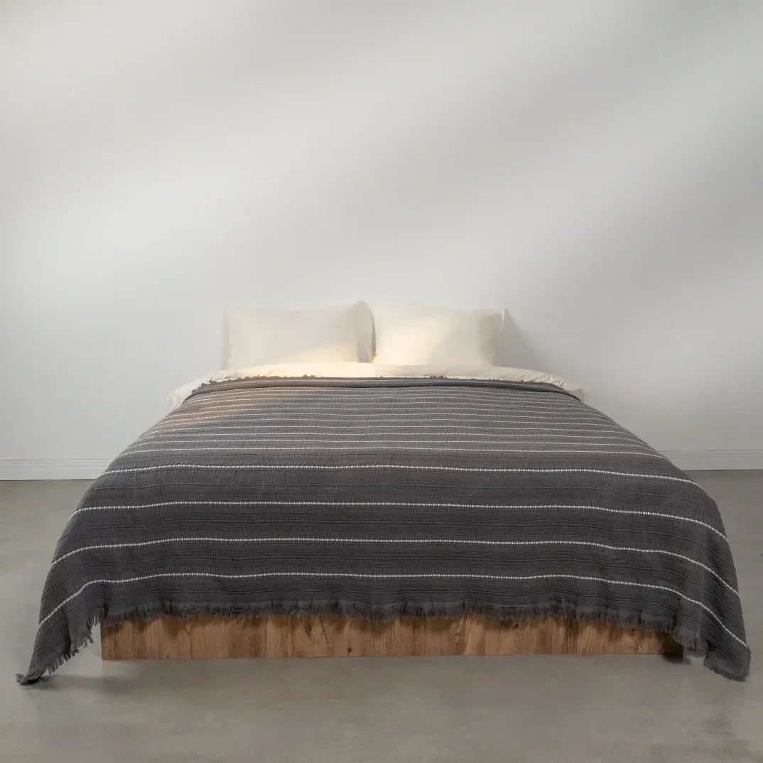 Qua Home Marigold Pamuklu Çift Kişilik Yatak Örtüsü Antrasit 220*240 cm