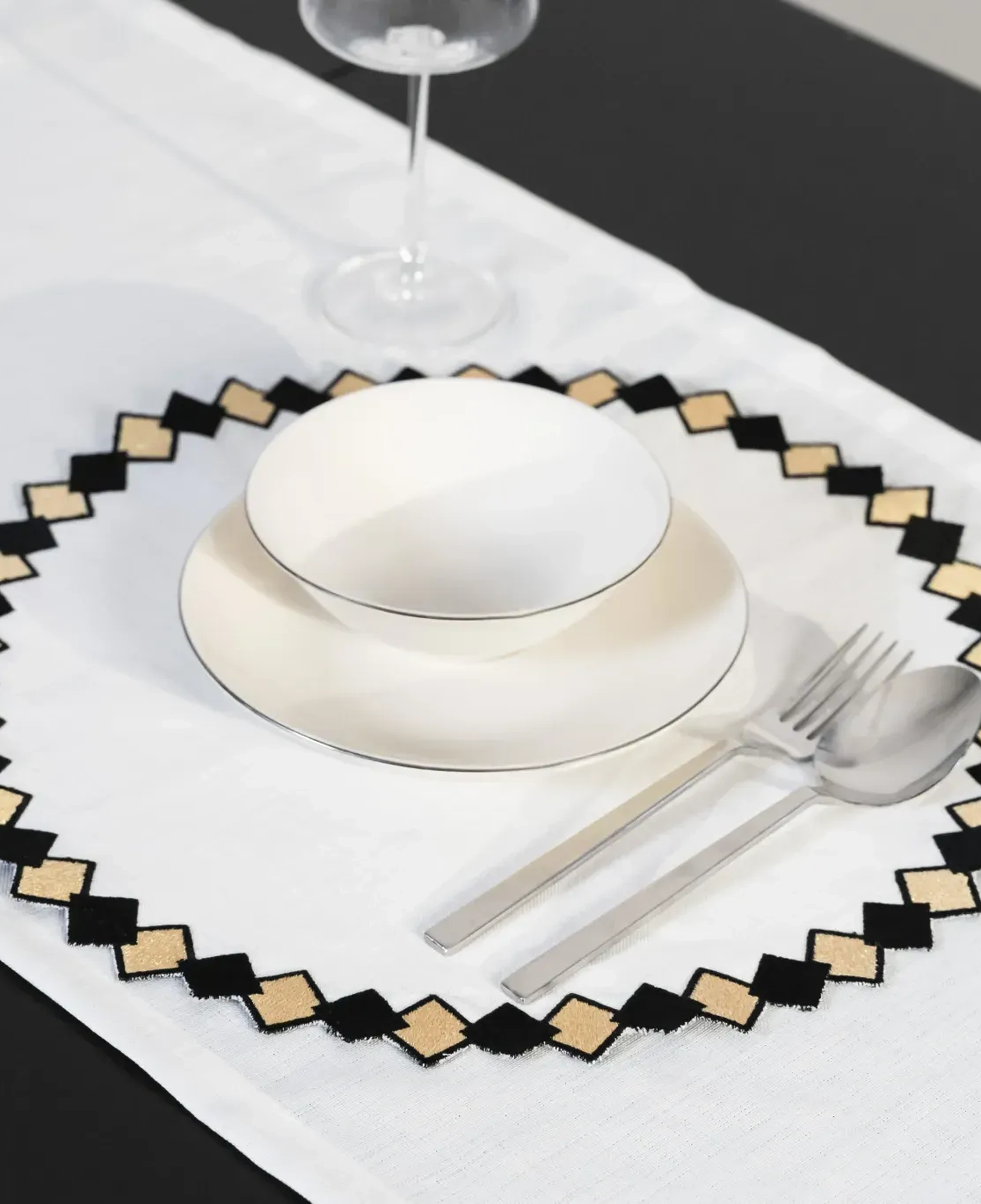 Qua Home Matilda Amerikan Servis Beyaz