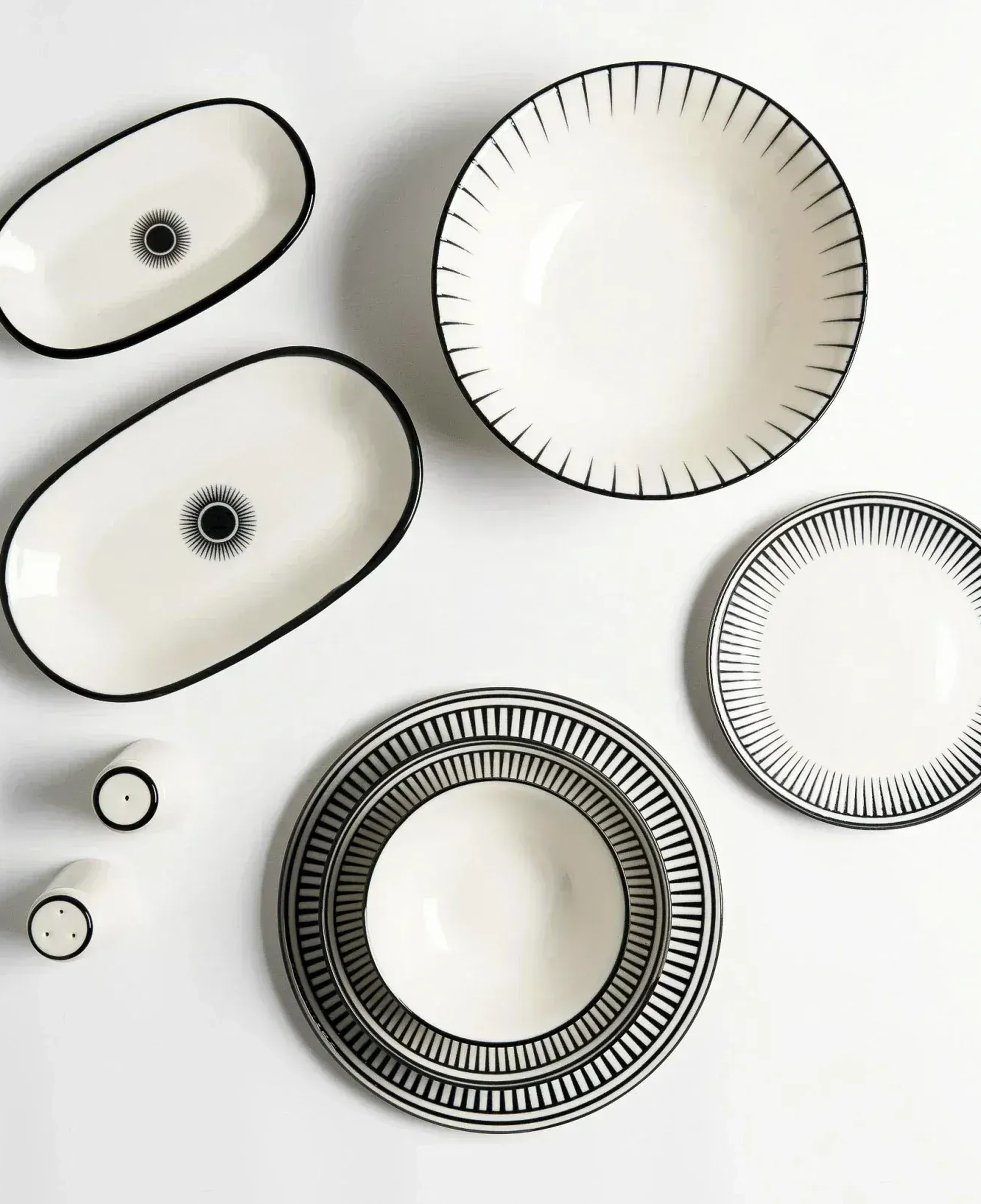 Qua Home Aspen Siyah Çizgili Kayık Tabak 25x14 cm